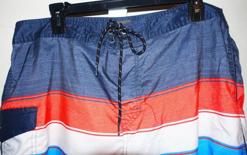 Rip Curl Rip Curl Navy Blue Striped Board Shorts 36 Size US 36 / EU 52 - 3 Thumbnail