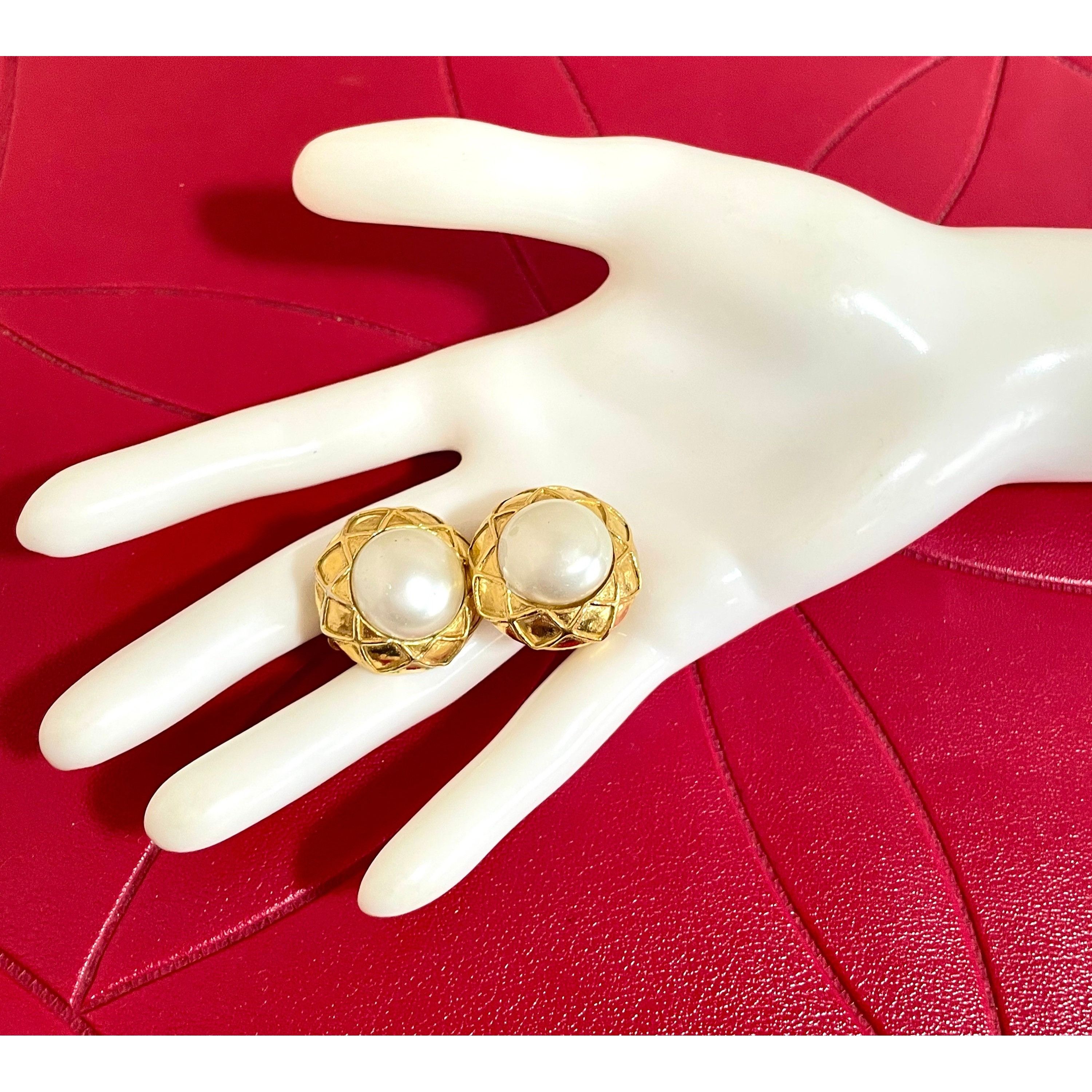 Vintage CHANEL gold tone round earrings with faux pearl
