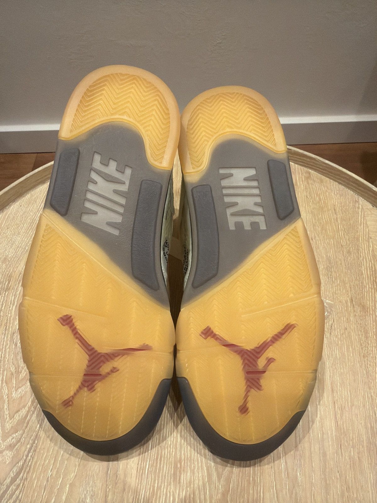 Jordan Brand Jordan 5 Retro Off White „Sail“ Size US 12 / EU 45 - 2 Thumbnail