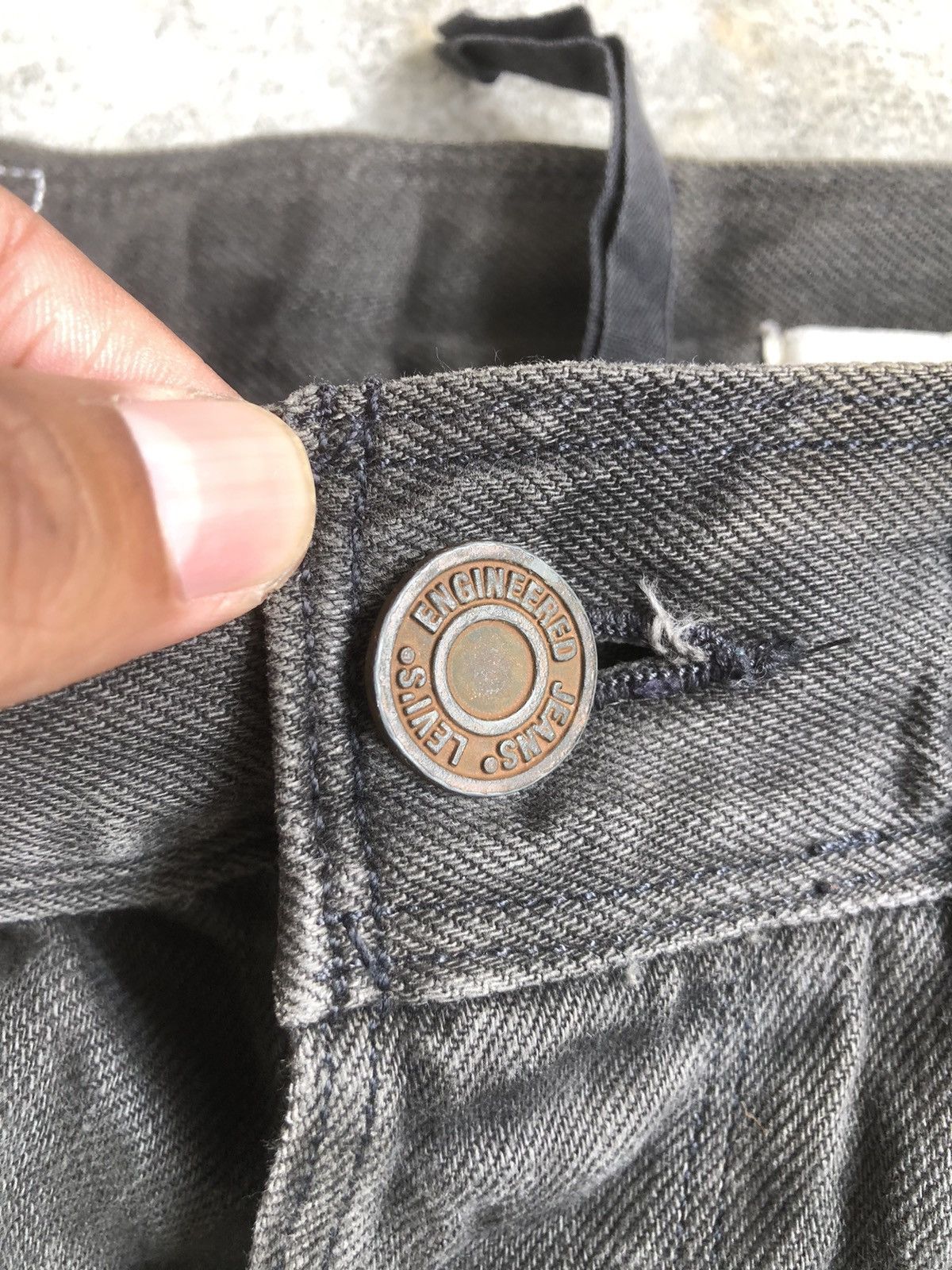 Levi's Y2K Levis Engineered Flared Jeans Distressed Jeans Size US 30 / EU 46 - 18 Thumbnail
