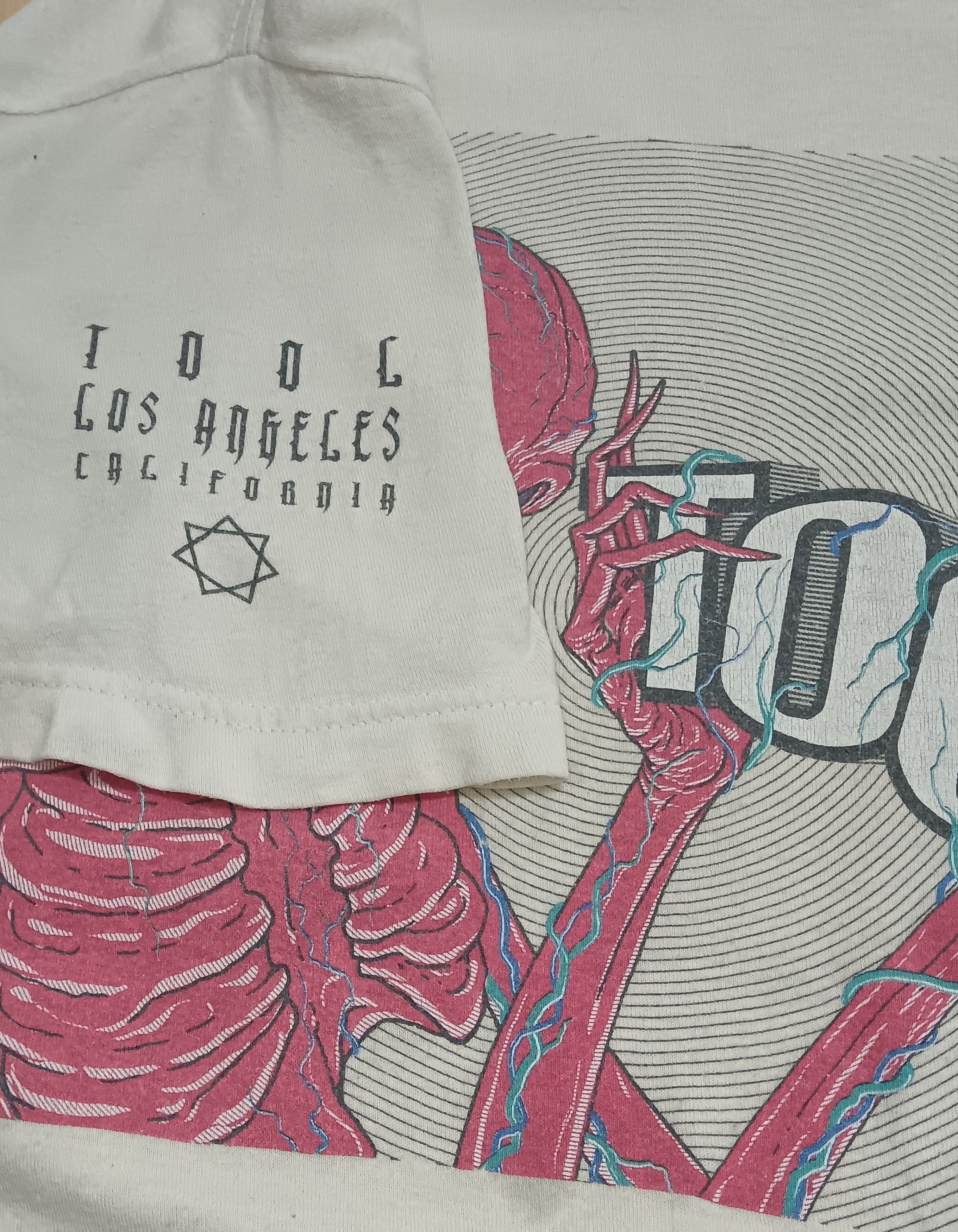 Band Tees × Vintage TOOL SKULL SHIRT ARTWORK BY ADAM JONES ©2015 Size US M / EU 48-50 / 2 - 4 Thumbnail
