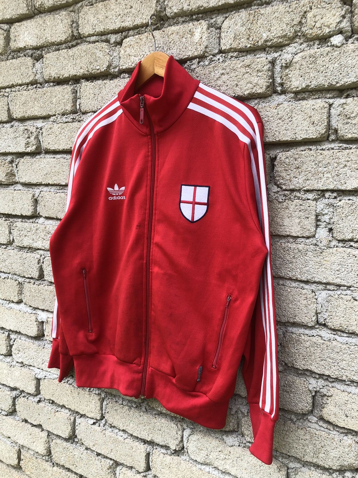 Adidas × Japanese Brand × Vintage RARE Vintage Adidas FIFA England Fullzipper Tracktop Size US L / EU 52-54 / 3 - 3 Thumbnail