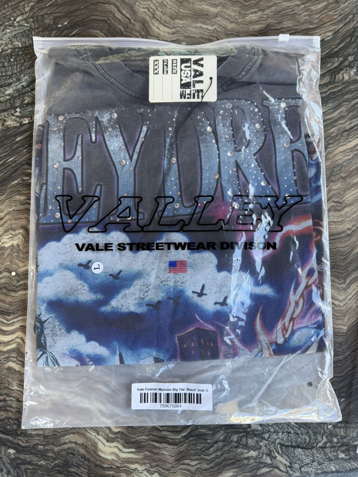 Vale Vale Forever Monster Big Tee Black Size Large New Size US L / EU 52-54 / 3 - 6 Thumbnail