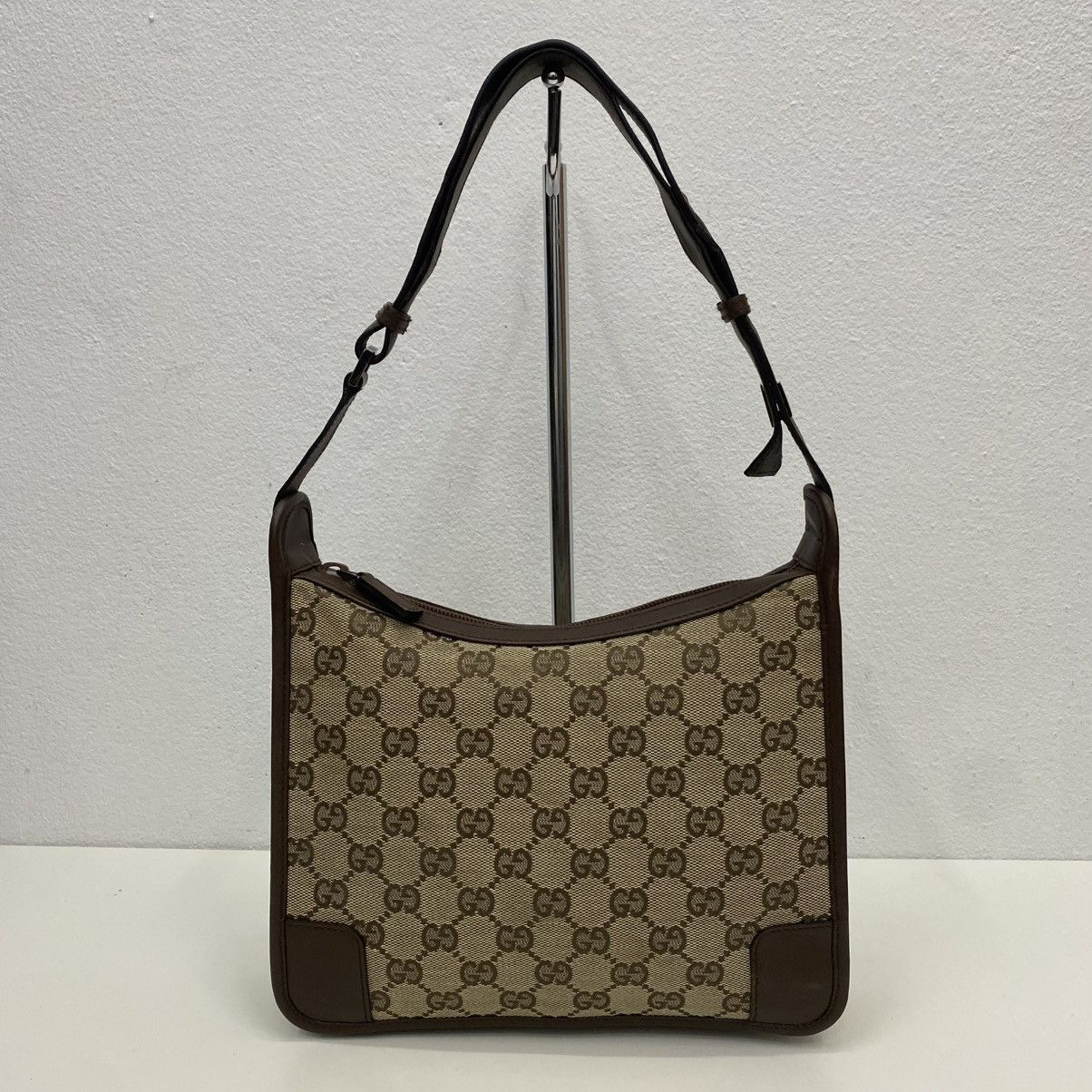 Gucci AUTHENTIC GUCCI GG CANVAS SHOULDER BAG Size ONE SIZE - 2 Thumbnail