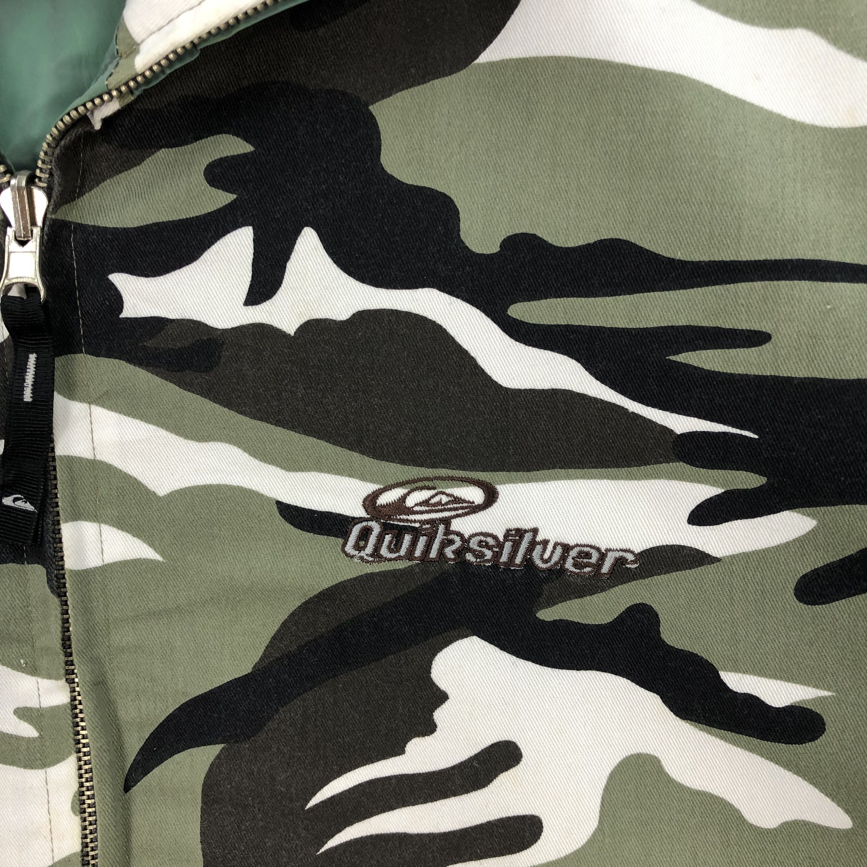 Quiksilver × Vintage Vintage Quiksilver Reversible Camouflage Windbreaker Jacket Size US M / EU 48-50 / 2 - 4 Thumbnail