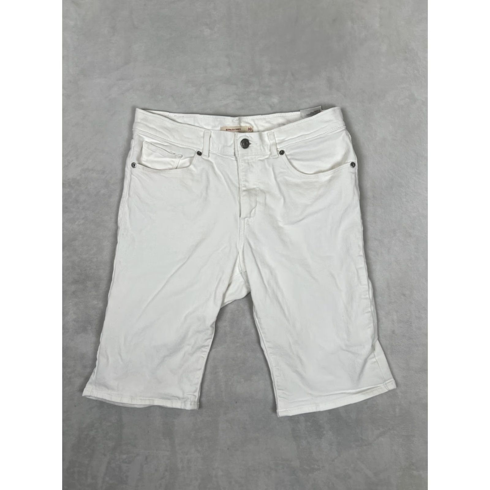 Levi's Levi's Bermuda Shorts Women's 30 White Denim Mid Rise Stretch Casual 5-Pocket Design Logo Pockets White Cotton Viscose Polyester Spandex Regular Size 30" / US 8 / IT 44 - 2 Thumbnail