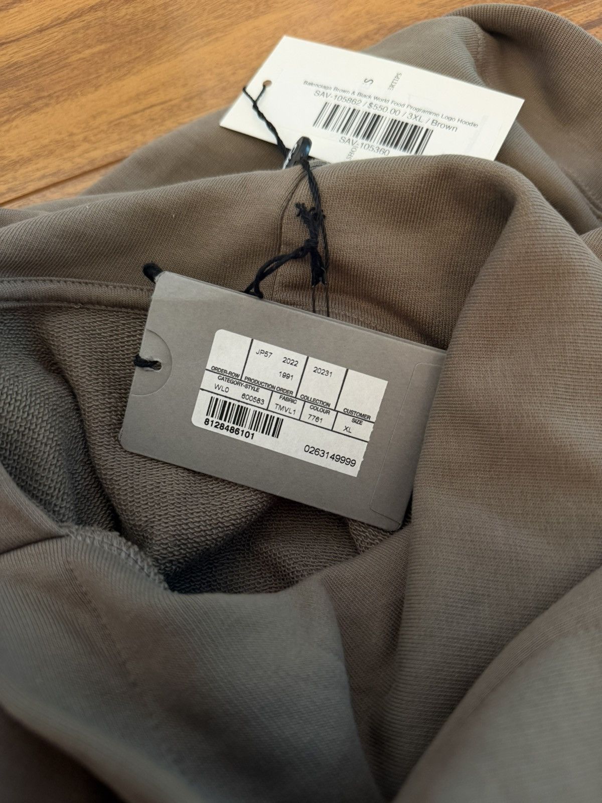 Balenciaga Balenciaga World Food Programme Size US XL / EU 56 / 4 - 5 Thumbnail