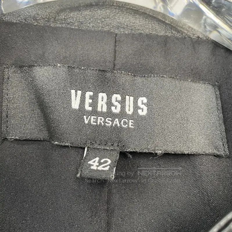Versace Versace Black Women's Leather Jacket Large . Size L / US 10 / IT 46 - 4 Thumbnail