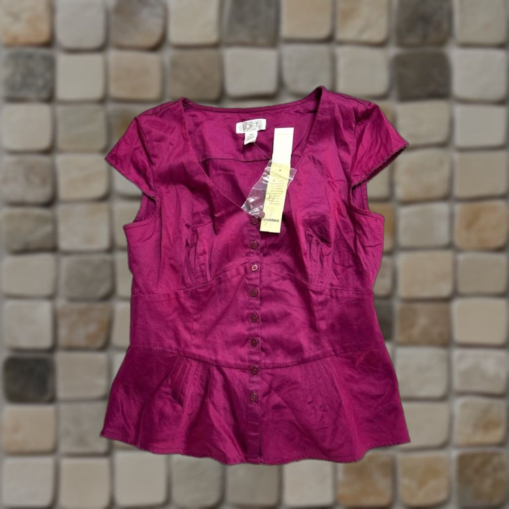Ann Taylor Ann Taylor LOFT Blouse Shirt Womens 8P Purple Cotton Button Front V-Neck Short Cap Sleeve Petite Casual Modern 90s? Size M / US 6-8 / IT 42-44 - 1 Thumbnail