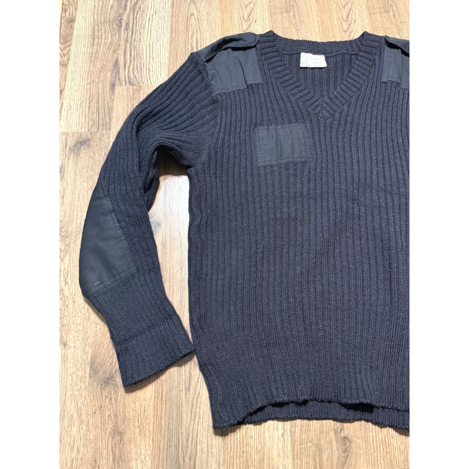 Vintage VINTAGE Brigade Quartermaster Sweater Mens 42 Black V-Neck Pullover 100% Wool Size US XL / EU 56 / 4 - 4 Thumbnail