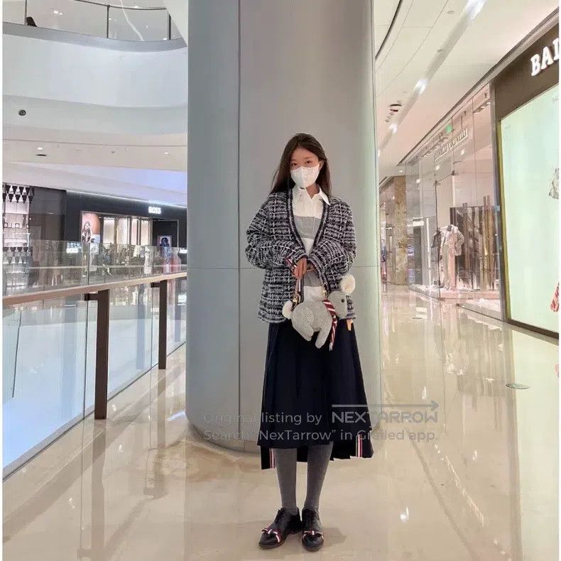 Thom Browne Thom Browne Mossy horizontal striped little Chanel style c Size US M / EU 48-50 / 2 - 3 Thumbnail