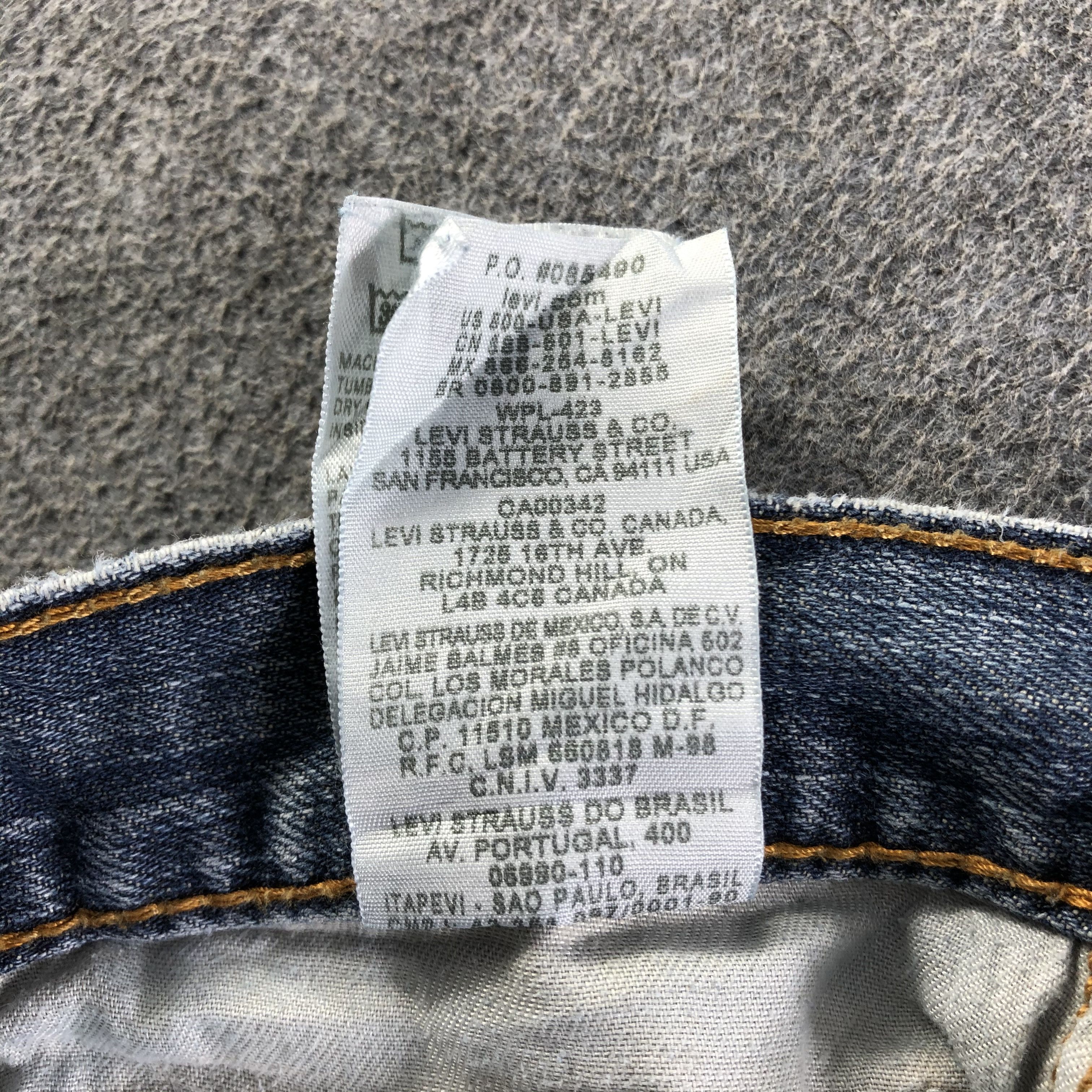 Levi's Vintage Blue Wash Levis 505 Jeans-J4178 Size US 34 / EU 50 - 12 Thumbnail