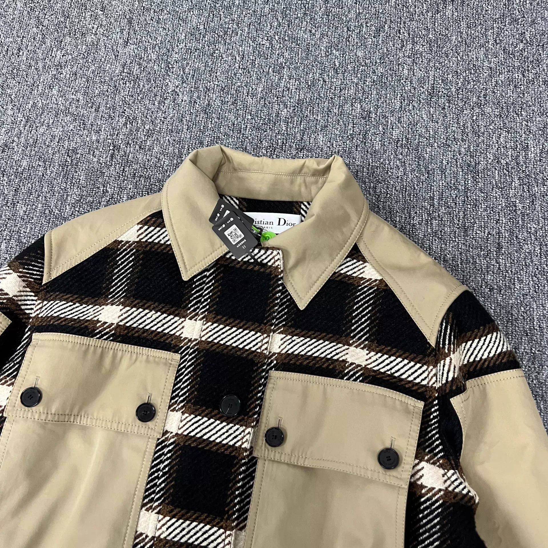 Dior Dior Plaid Big Pocket Bee Embroidered Jacket 36 Size XS / US 0-2 / IT 36-38 - 4 Thumbnail