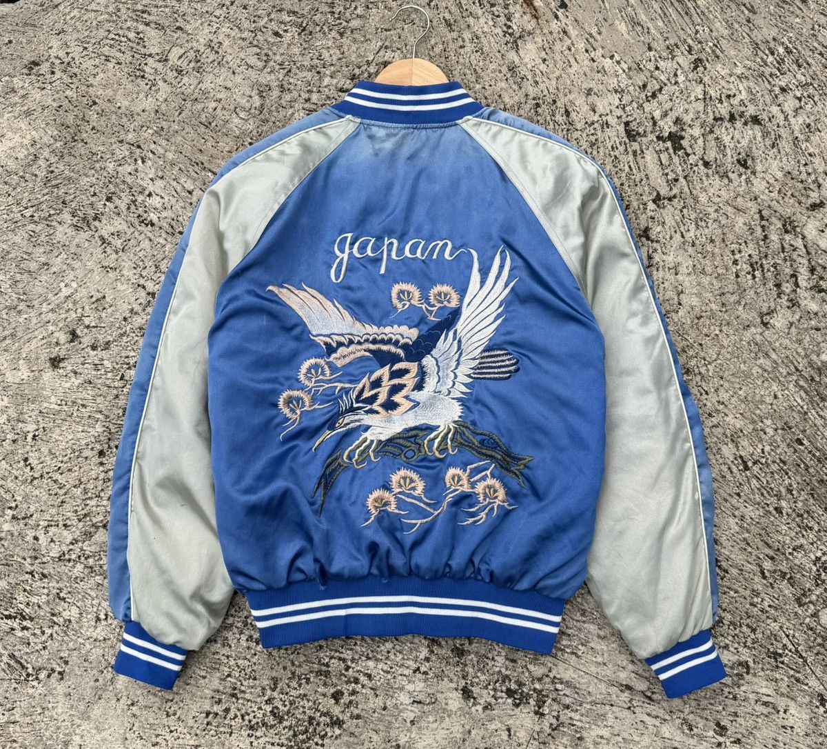 Vintage Vintage Japan Sukajan Souvenir Embroidery Eagle Satin Bomber Size US M / EU 48-50 / 2 - 1 Thumbnail