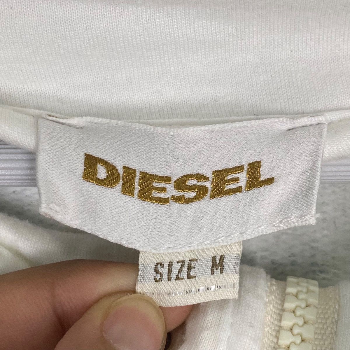 Vintage Vintage Diesel Full Zip Sweater Hoodie All Over Print Size M Size US M / EU 48-50 / 2 - 7 Thumbnail