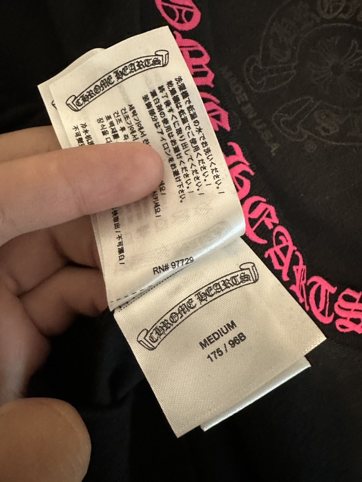 Chrome Hearts Chrome Hearts Black/Pink Neck Logo L/S Size US M / EU 48-50 / 2 - 6 Thumbnail