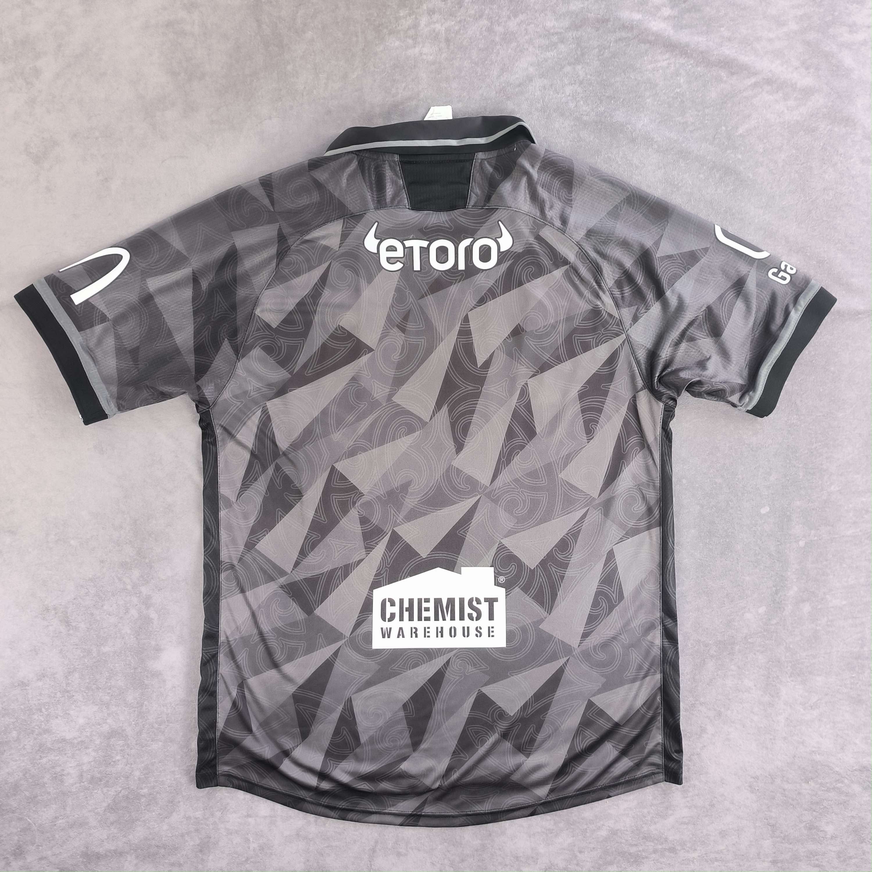 Other Wellington Phoenix 2024-25 Paladin away football jersey sz L Size US L / EU 52-54 / 3 - 2 Thumbnail