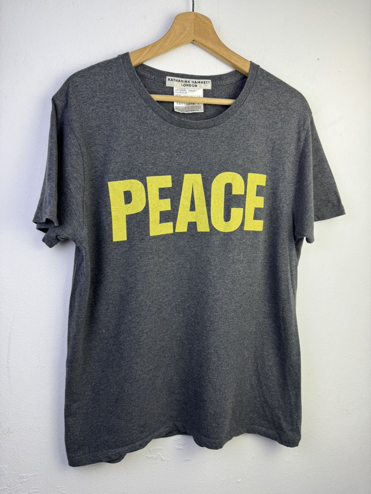 Katharine Hamnett London Katharine Hamnett London "Peace" t-shirt. Size US L / EU 52-54 / 3 - 2 Thumbnail