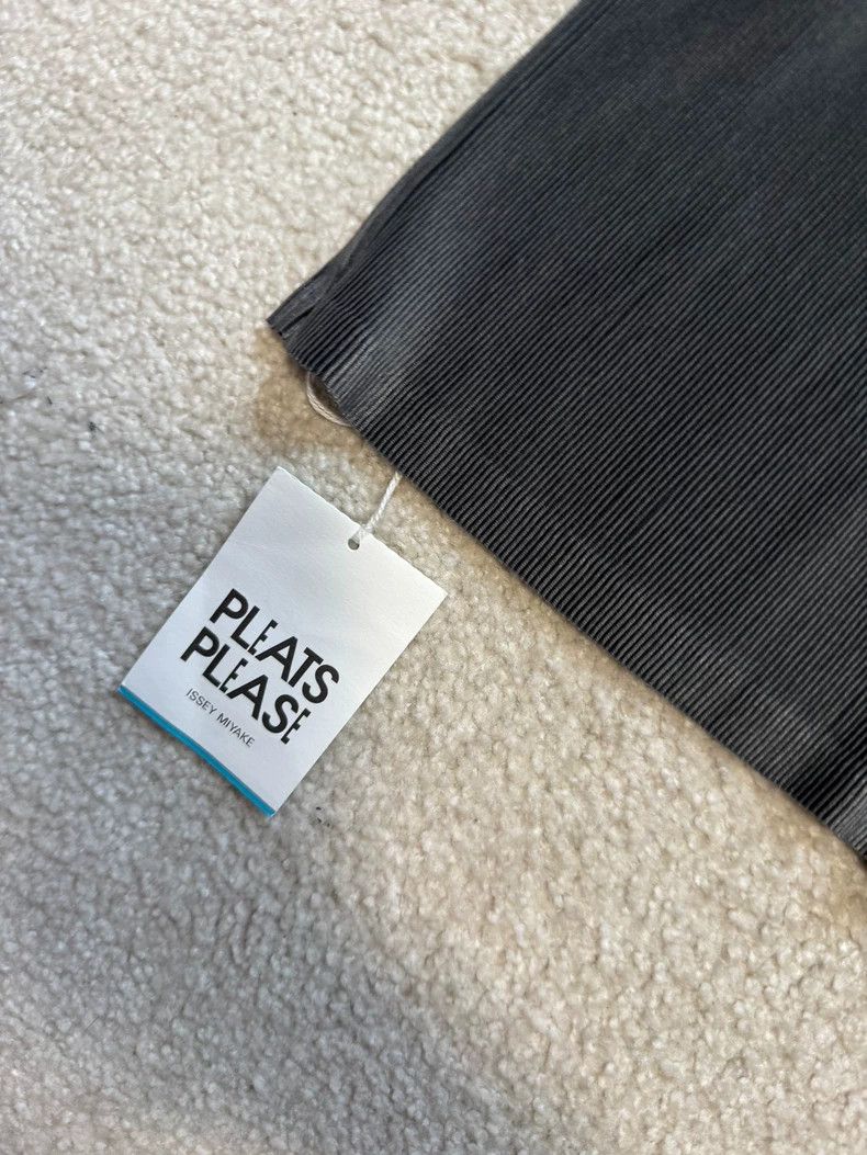 Issey Miyake Issey Miyake Black pleated vest Size M / US 6-8 / IT 42-44 - 3 Thumbnail