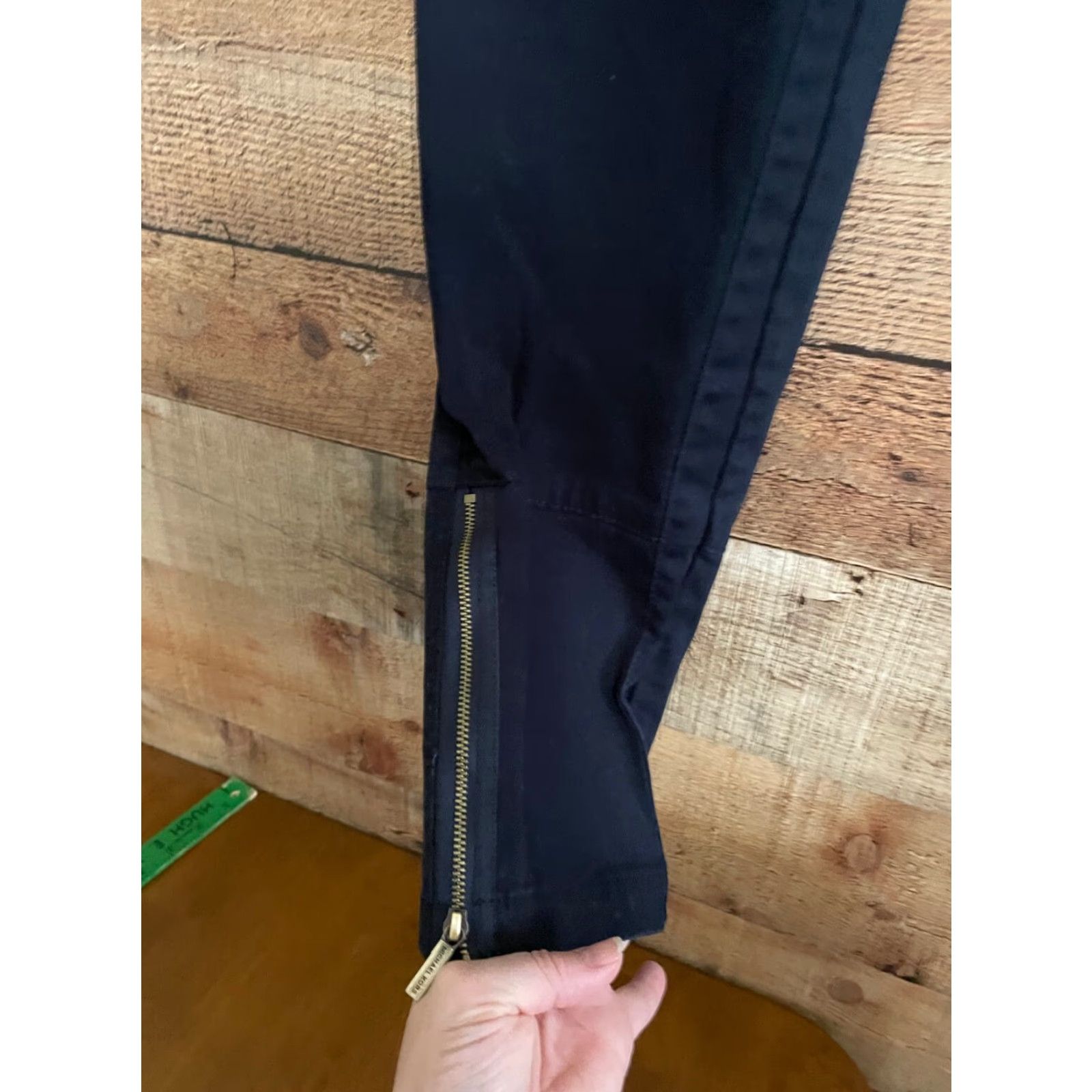 Michael Kors Michael Kors Womens Black/Gold Ankle Zip Crop Pants Size 10 Size 32" / US 10 / IT 46 - 3 Thumbnail