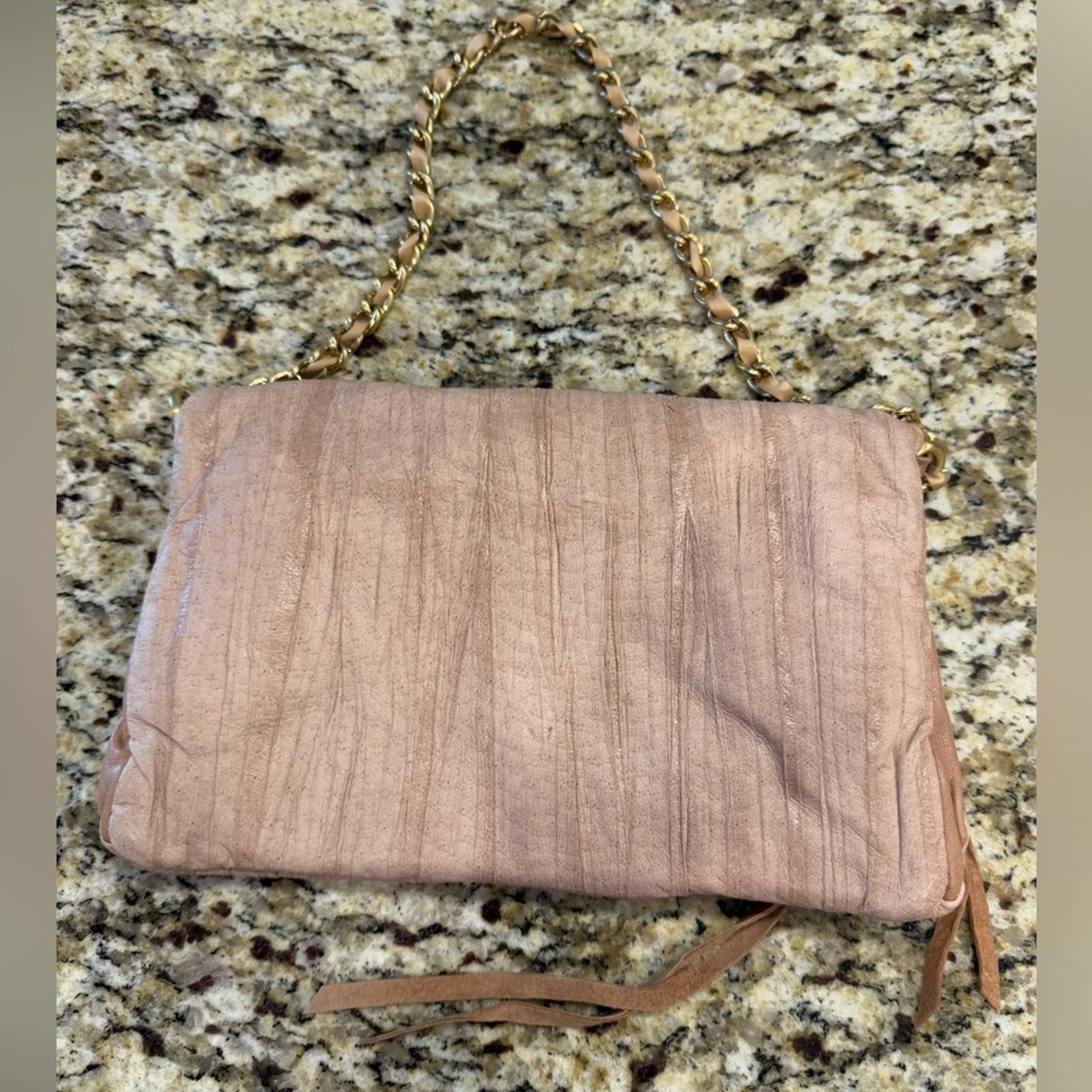 Other Pink leather clutch shoulder bag gold chain & floral Size ONE SIZE - 2 Thumbnail