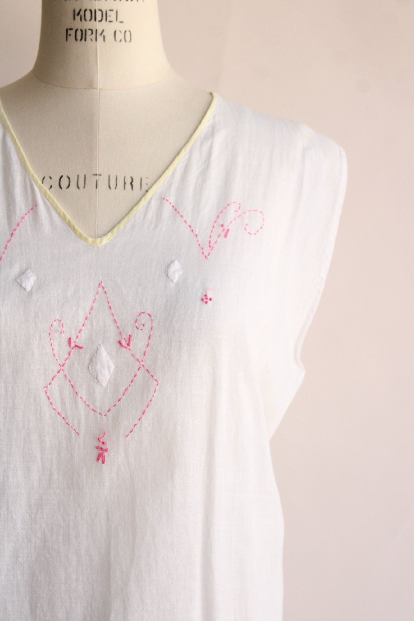 Vintage Vintage 1910s 1920s Nightgown, Volup Size Antique White Cott Size ONE SIZE - 4 Thumbnail