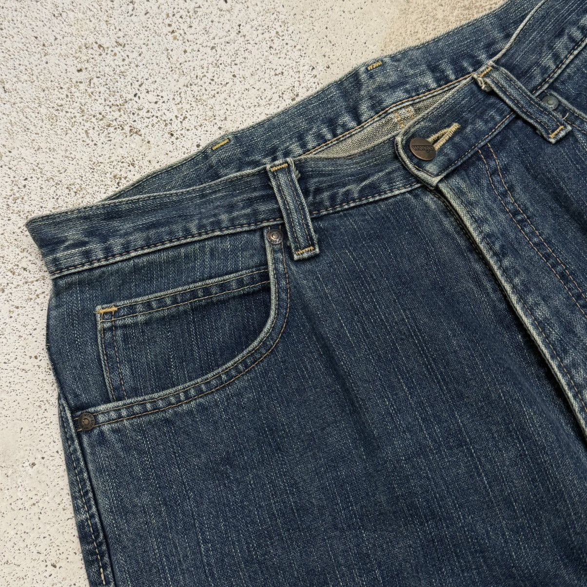 Wrangler Vintage 90s Basic Wrangler Relaxed Fit Denim Pants Size US 33 - 7 Thumbnail