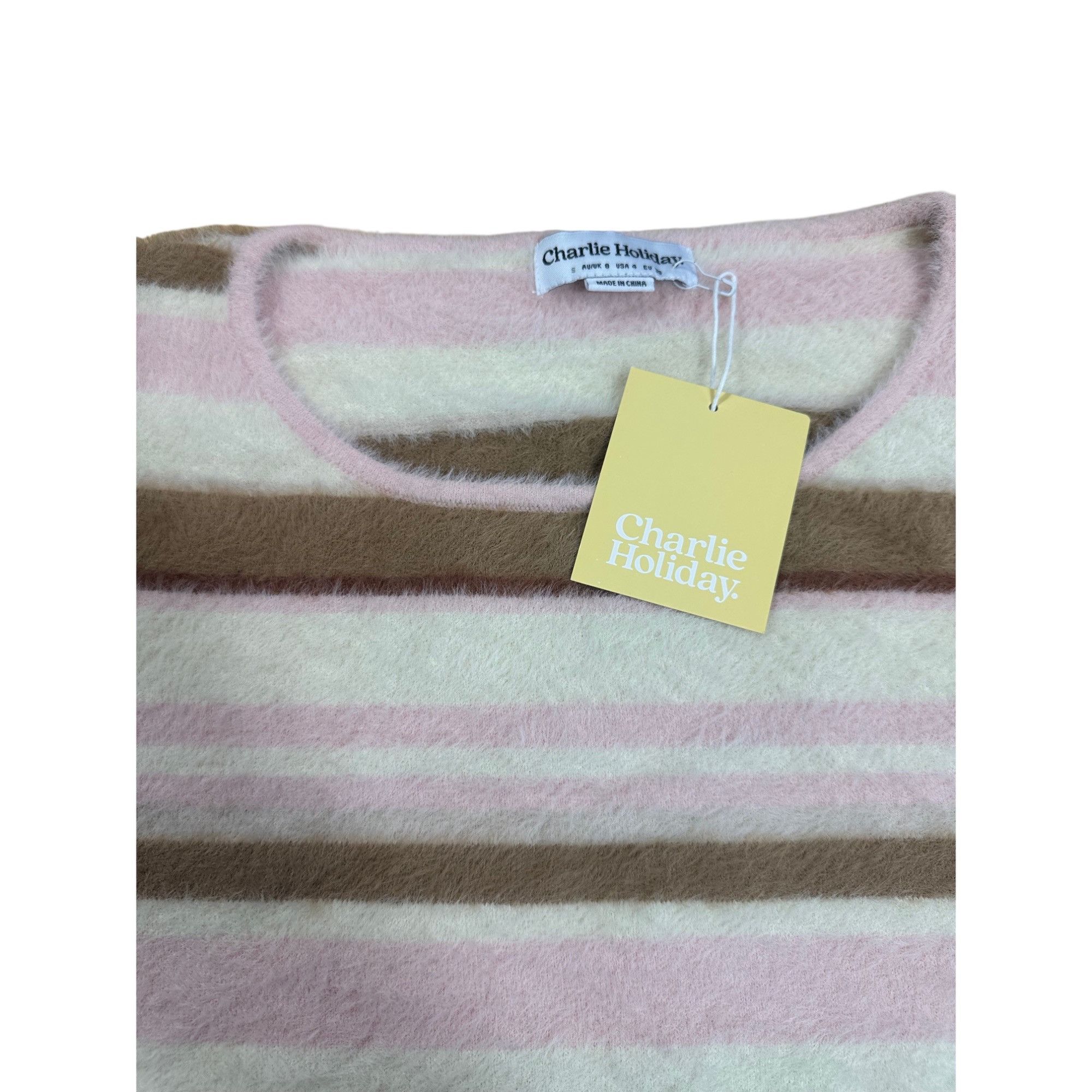 Other Charlie Holiday Fuzzy Striped Knit Crop Top Long Sleeve Soft Size S / US 4 / IT 40 - 4 Thumbnail