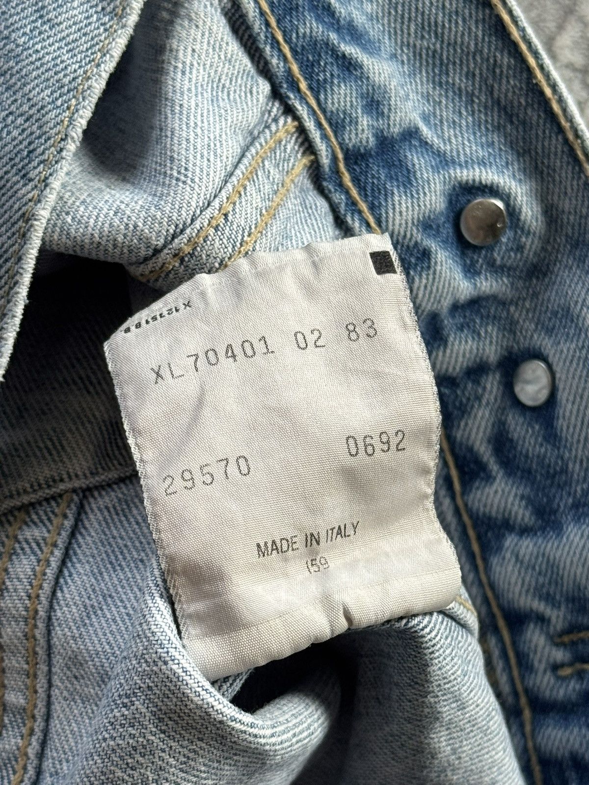 Levi's Vintage Clothing Levi’s XL 70401 02 1983 denim retro vest sleeveless jacket Size US XL / EU 56 / 4 - 6 Thumbnail