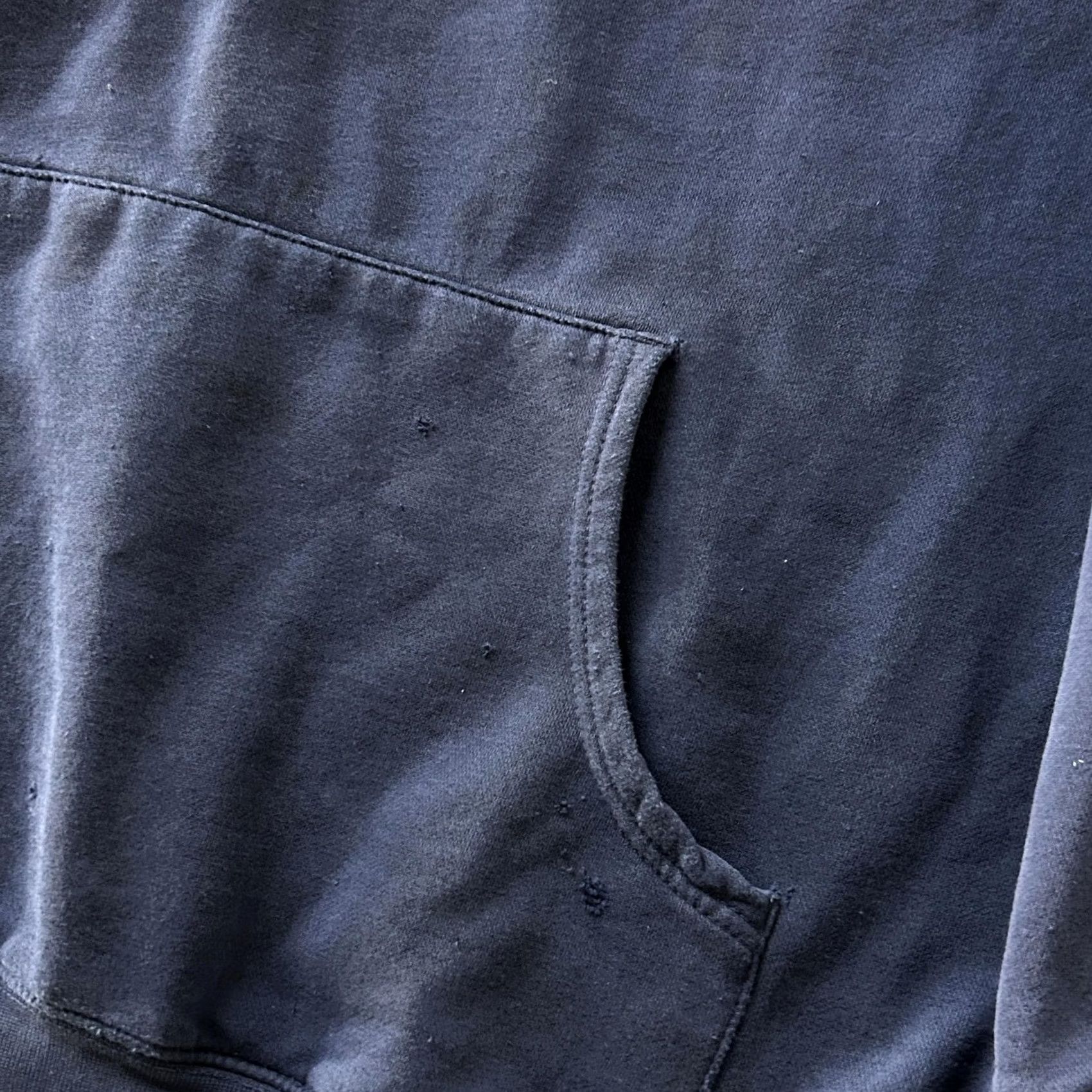 Vintage Vintage 90s Distressed Size Large Navy Blue Pullover Hooded Sweatshirt Mens XL Fleece Pocket Drawstrings Logo Size US XL / EU 56 / 4 - 3 Thumbnail