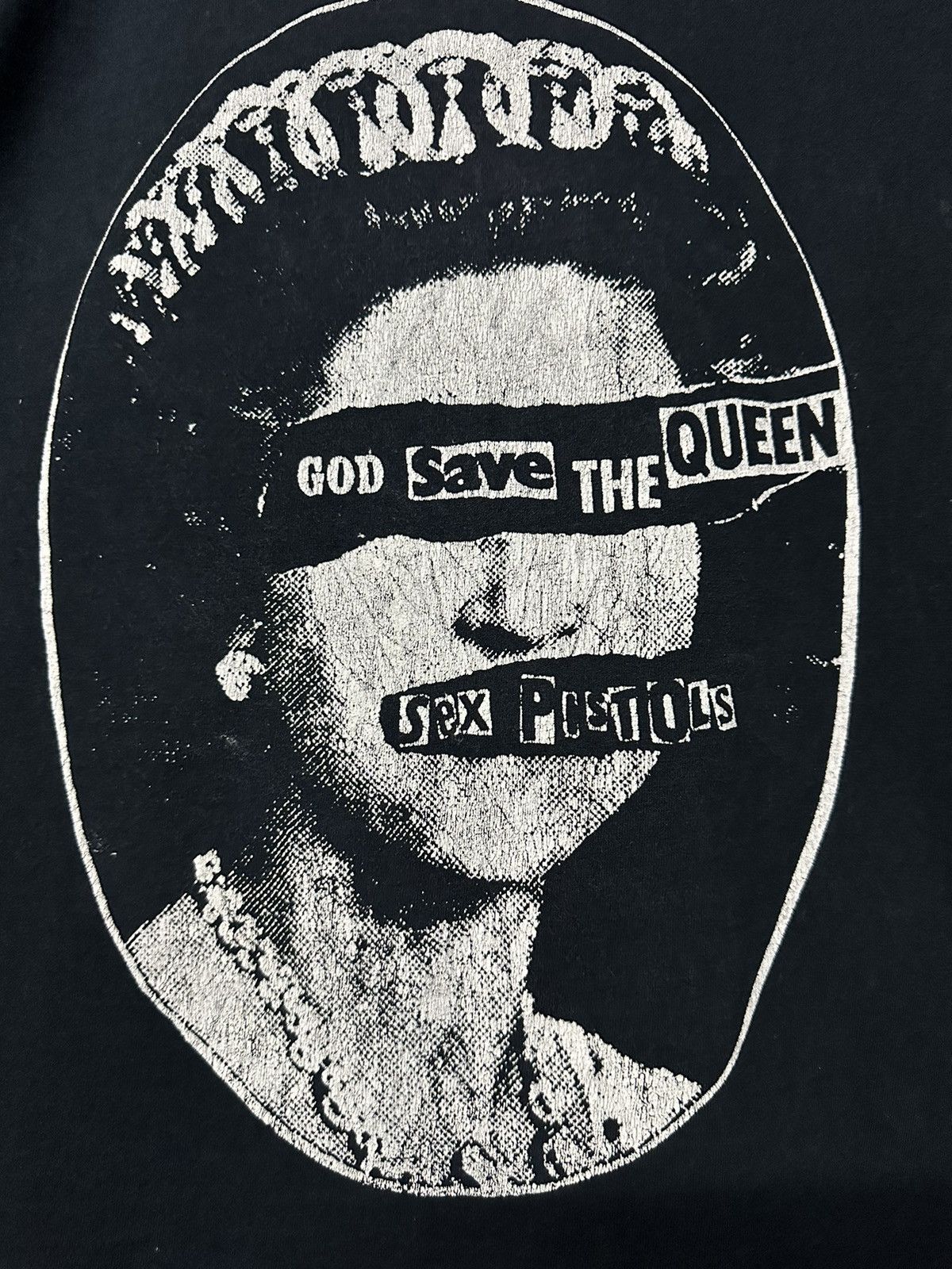 Band Tees × Vintage Vintage Sex Pistols Punk Queen Sun Faded Tee Size US S / EU 44-46 / 1 - 2 Thumbnail
