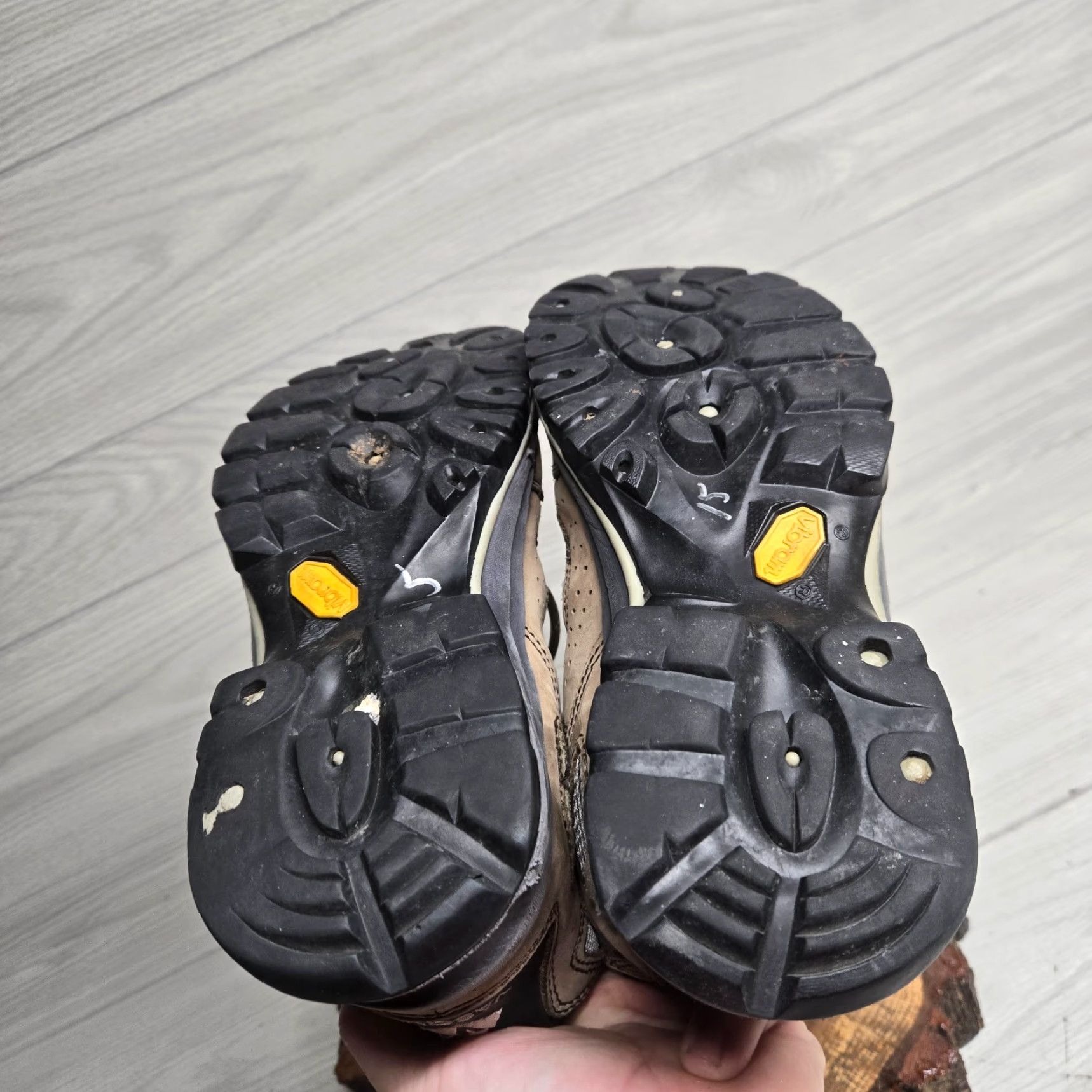 Vasque VINTAGE? No — Vasque Breeze Hiking Boot, Boot, Women, 9.5, Brown, Gore-Tex, Vibram, XCR 7465, Outdoor Shoes, 90s? (avoid N/A) Size US 9.5 / IT 39.5 - 7 Thumbnail