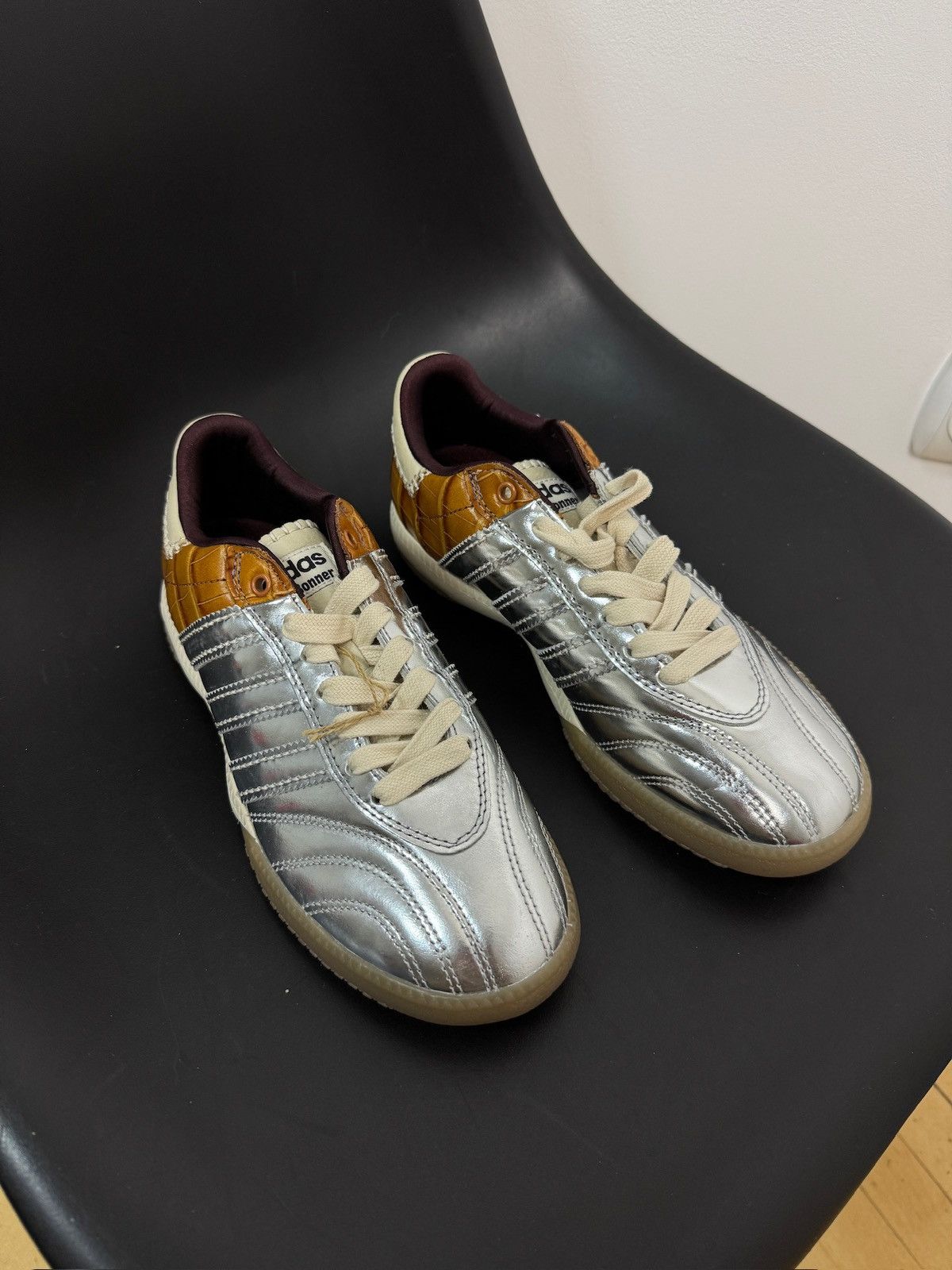Adidas × Wales Bonner Adidas Wales Bonner MN Samba Metallic Shoes Size US 7 / EU 40 - 5 Thumbnail