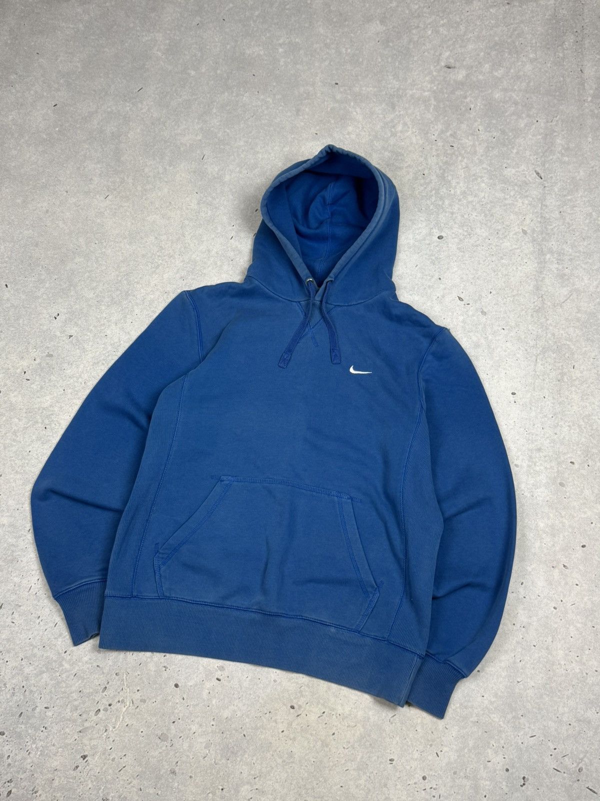 Nike Vintage Nike Small Swoosh Baby Blue Hoodie Y2K Size US M / EU 48-50 / 2 - 4 Thumbnail