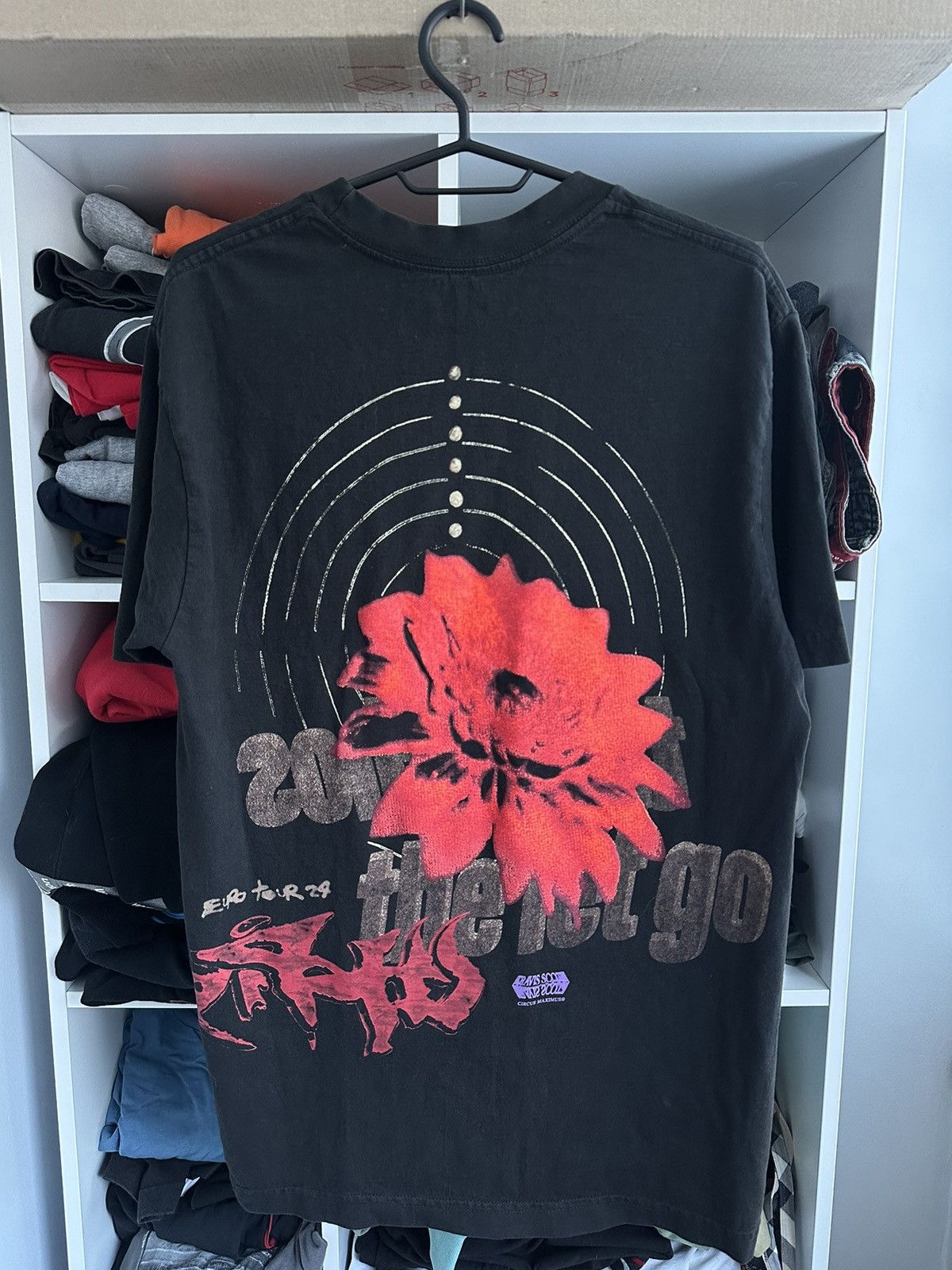 Travis Scott 🔥TRAVIS SCOTT CIRCUS MAXIMUS ECHOES VINTAGE T-SHIRT🔥 Size US M / EU 48-50 / 2 - 3 Thumbnail