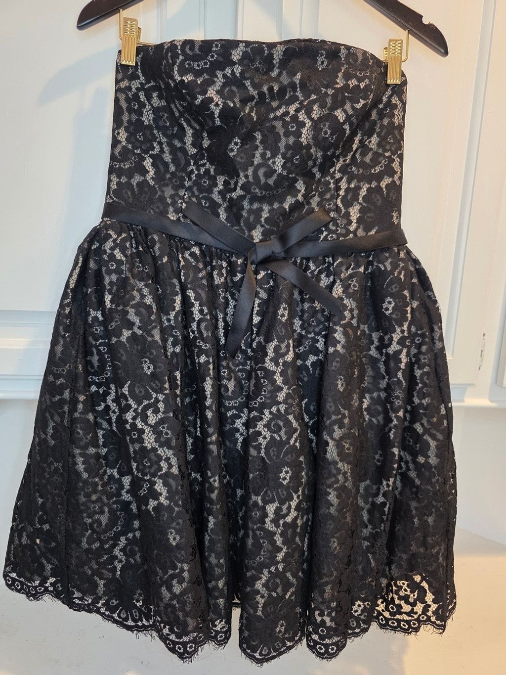 Neiman Marcus Neiman Marcus x Robert Rodriguez Black Lace Strapless Party Size M / US 6-8 / IT 42-44 - 3 Thumbnail