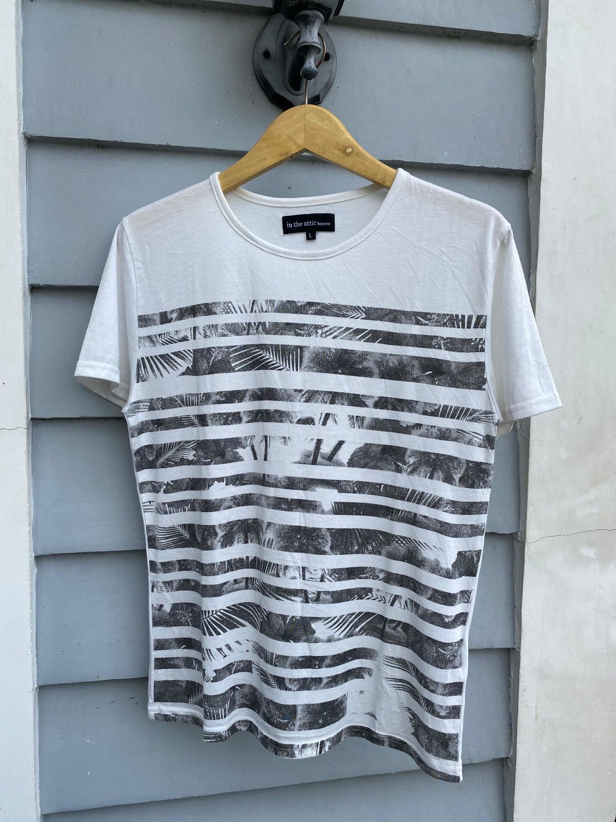 In The Attic In The Attic Homme Graphic Palm Striped Tee Japan Streetwear Size US L / EU 52-54 / 3 - 1 Thumbnail