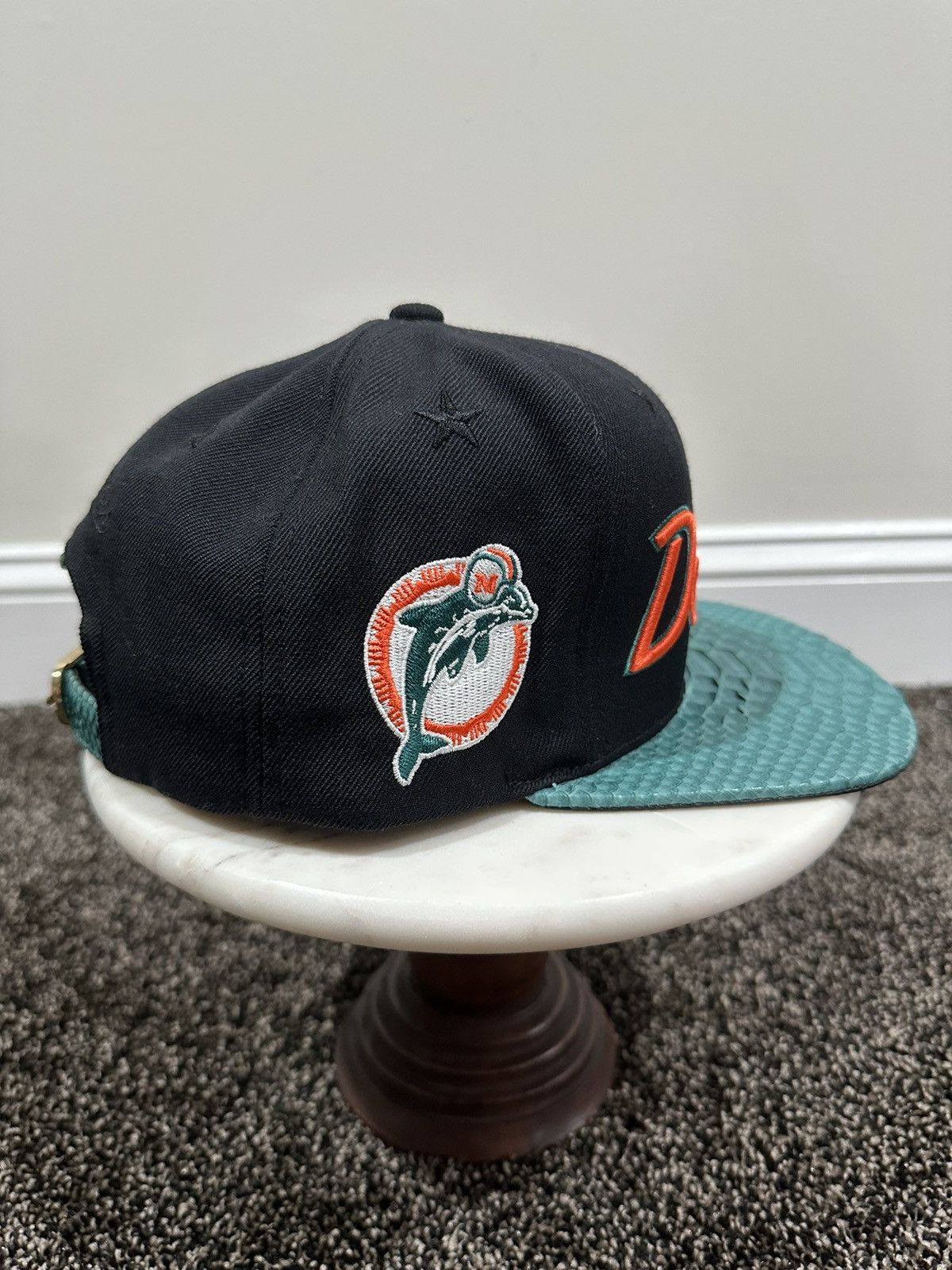 Just Don Just Don Mitchell & Ness NFL Miami Dolphins Black/Green Hat Size ONE SIZE - 2 Thumbnail