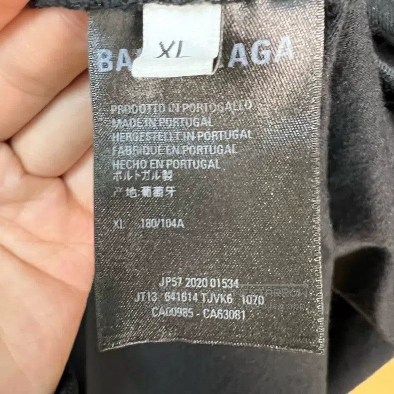 Balenciaga Balenciaga Marathon Characters Printed Black Short-sleeve Size US XL / EU 56 / 4 - 4 Thumbnail