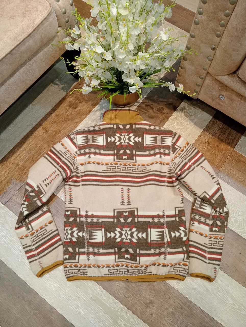 Journal Standard JOURNAL STANDARD JAPAN NAVAJO FLEECE JACKET - SIZE L Size US L / EU 52-54 / 3 - 9 Thumbnail