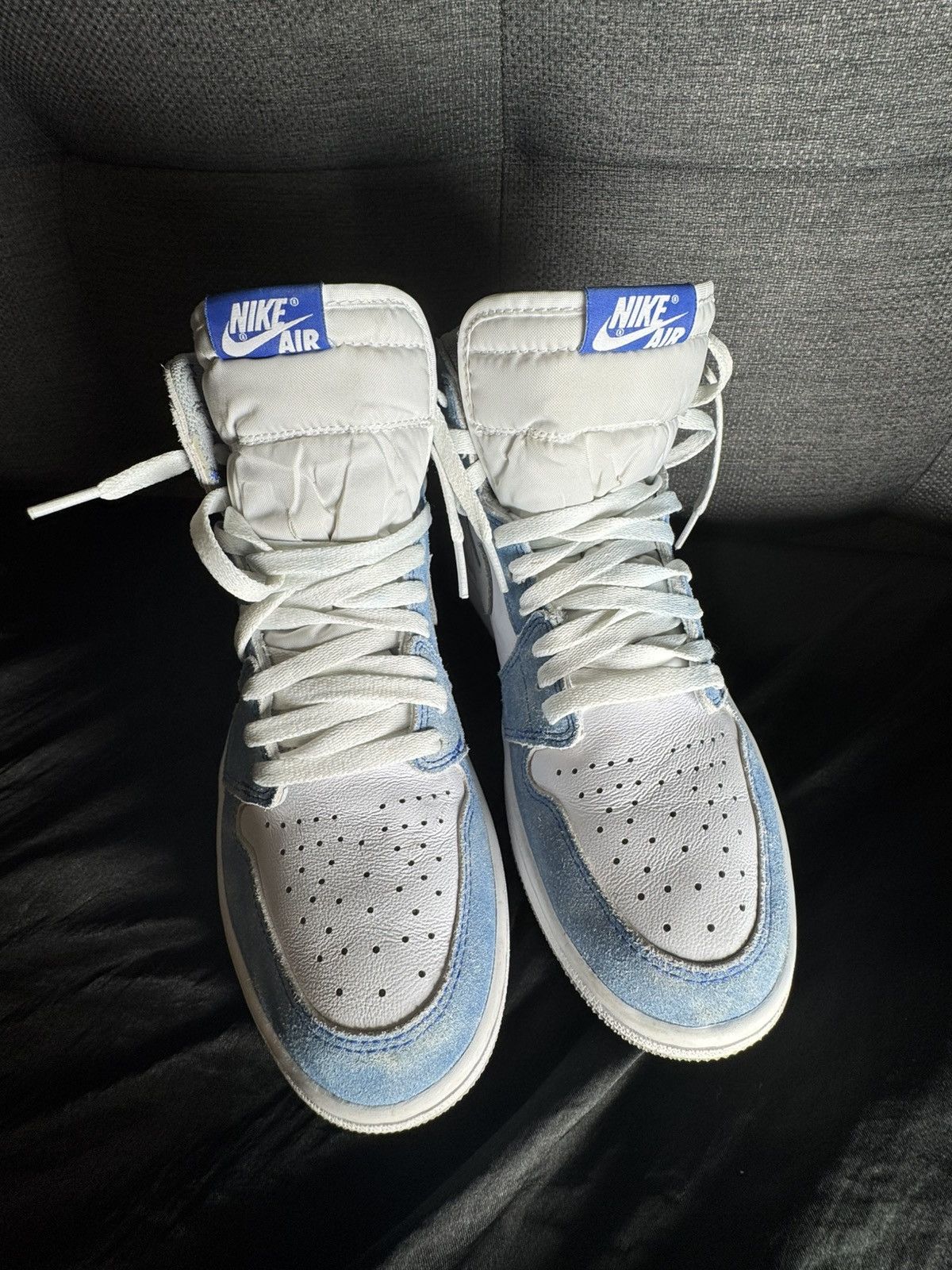 Jordan Brand Nike Air Jordan 1 Retro High OG Hyper Royal Size US 9.5 / EU 42-43 - 10 Thumbnail