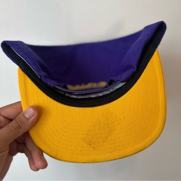 Mitchell & Ness NEW LA LAKERS KYLE KUZMA #0 MITCHELL & NESS FLATBILL SNAPBAC Size ONE SIZE - 6 Thumbnail
