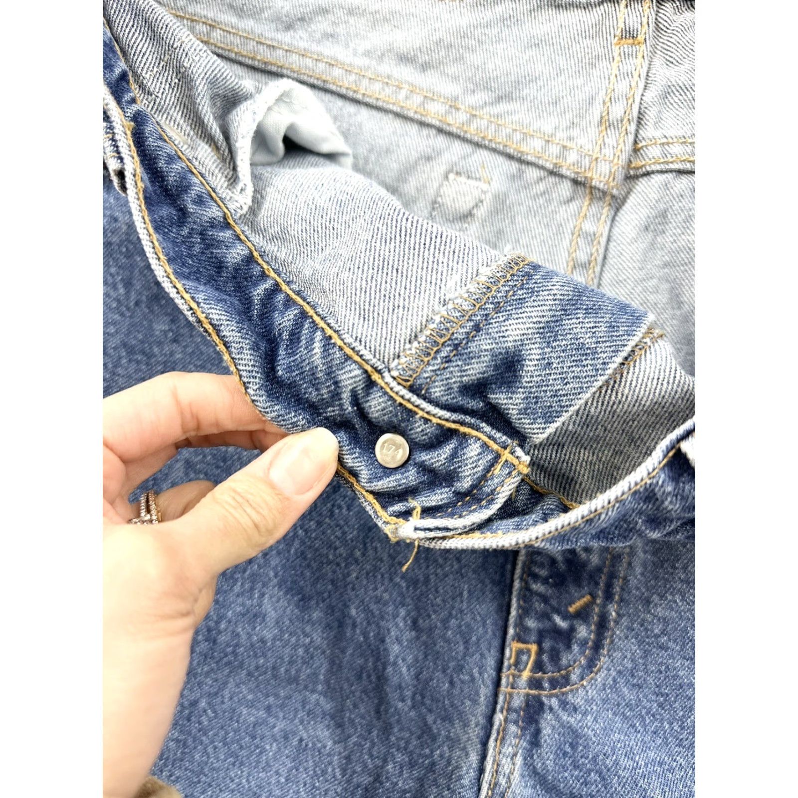 Levi's VINTAGE Levi's 540 Jeans Mens Regular 38 Inseam 30 Brown Tab Denim Pants Blue 5-Pocket Men’s Jeans 90s Outdoor Size US 38 / EU 54 - 6 Thumbnail