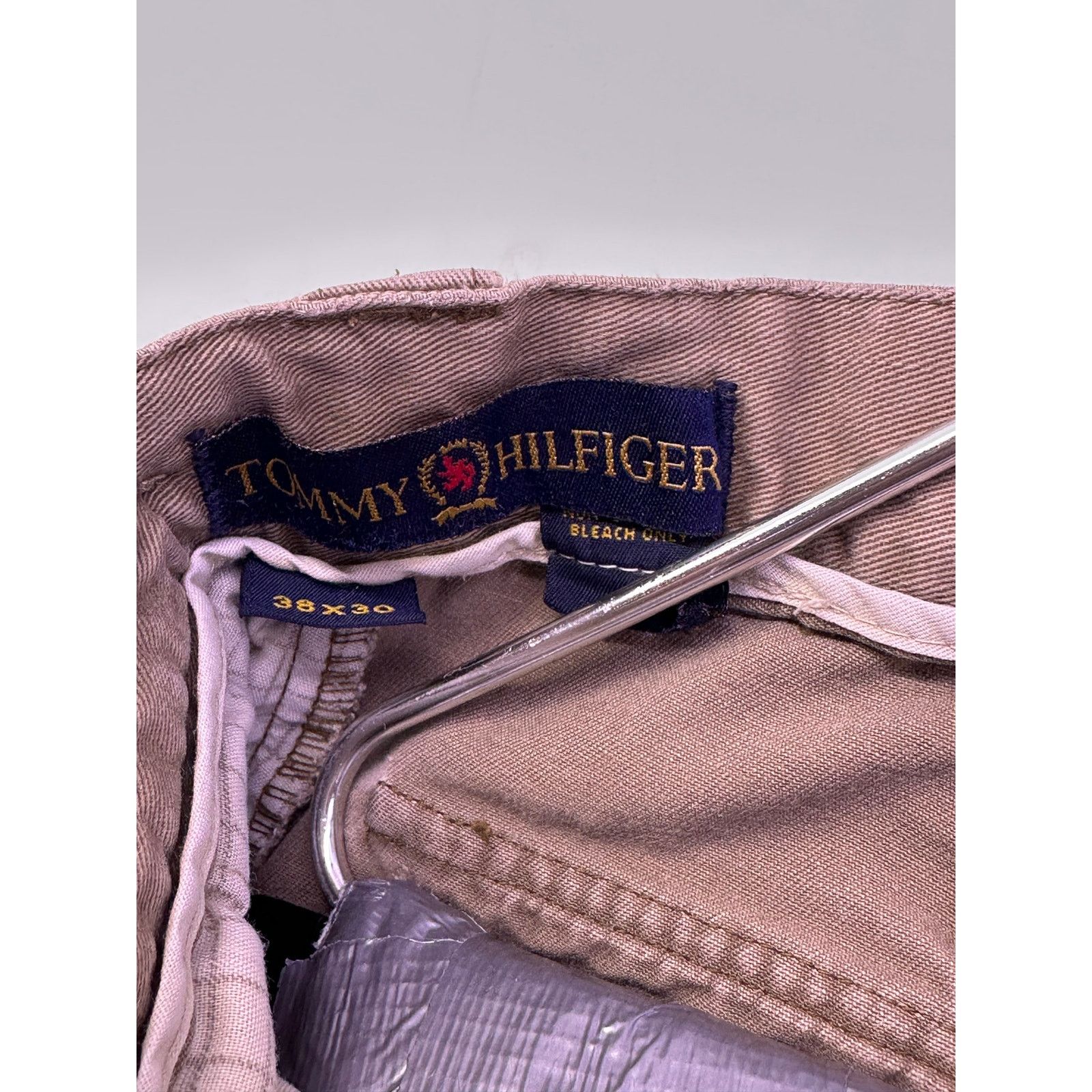 Tommy Hilfiger Tommy Hilfiger Khaki Pants 38x30 Straight Fit Size US 38 / EU 54 - 6 Thumbnail