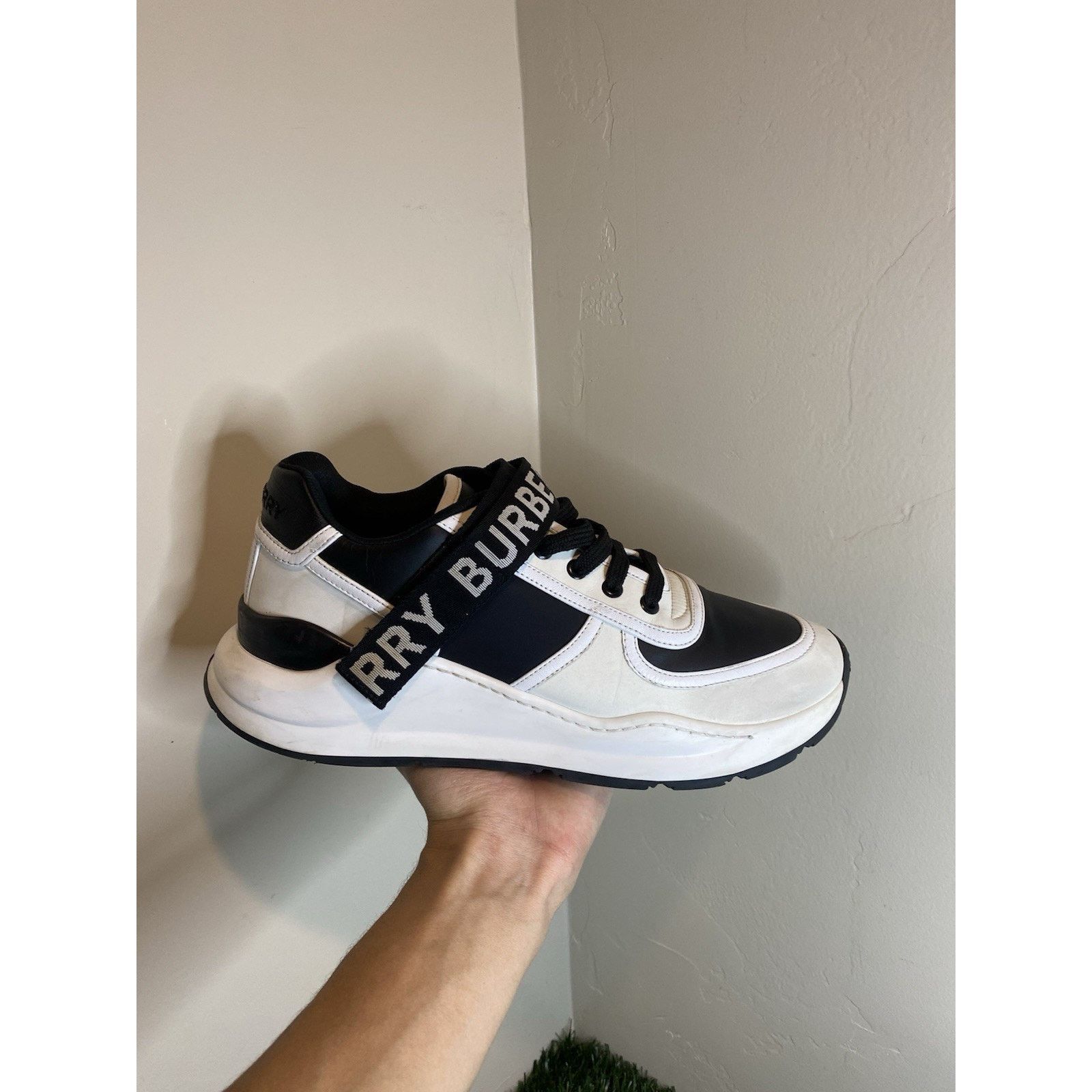 Burberry Burberry Ronnie Sneaker | Size 8 US (41 EU ) Size US 8 / EU 41 - 9 Thumbnail