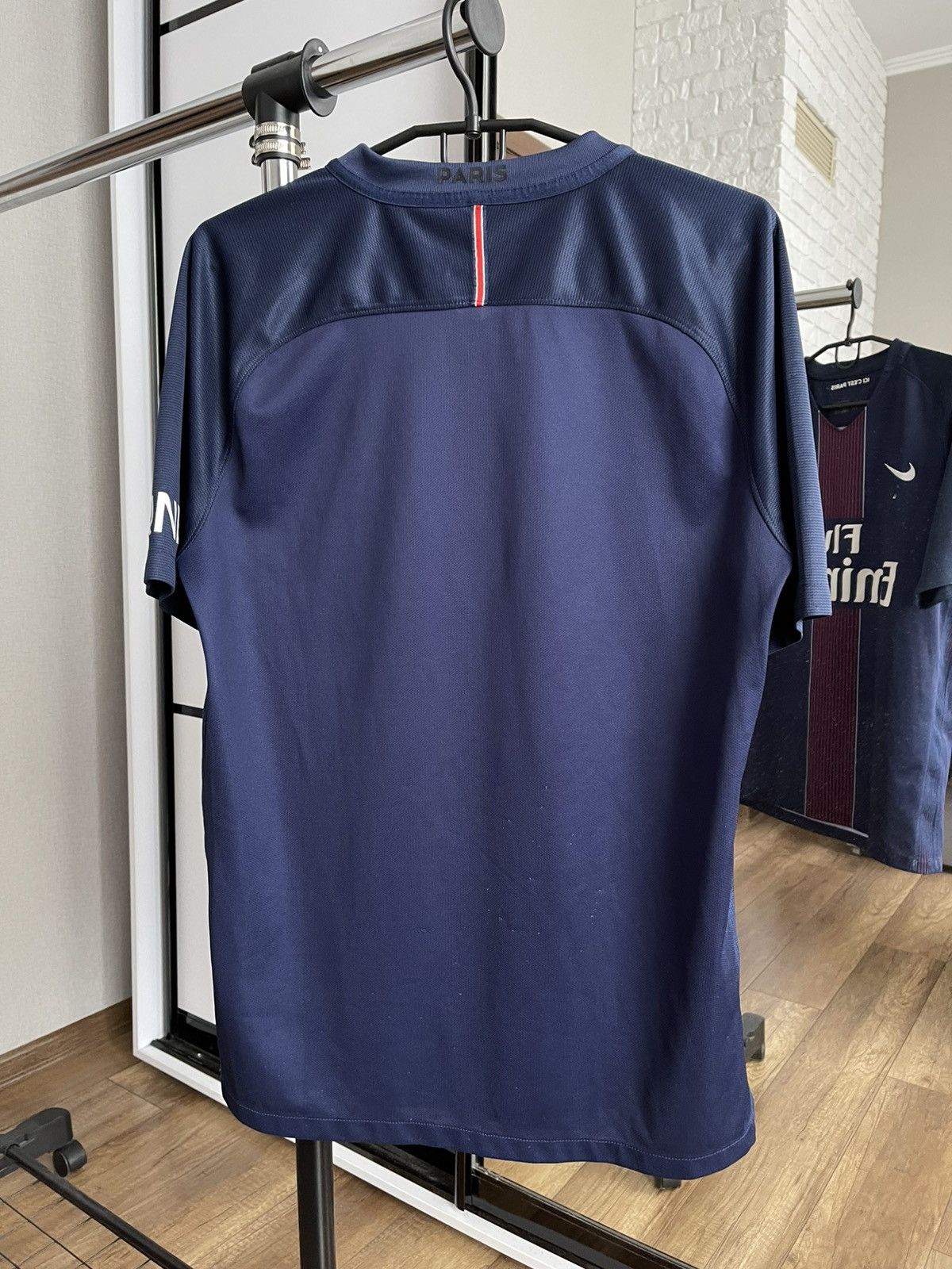 Nike 2016/2017 Nike Paris Saint Germain PSG Soccer Jersey T-Shirt Size US M / EU 48-50 / 2 - 2 Thumbnail