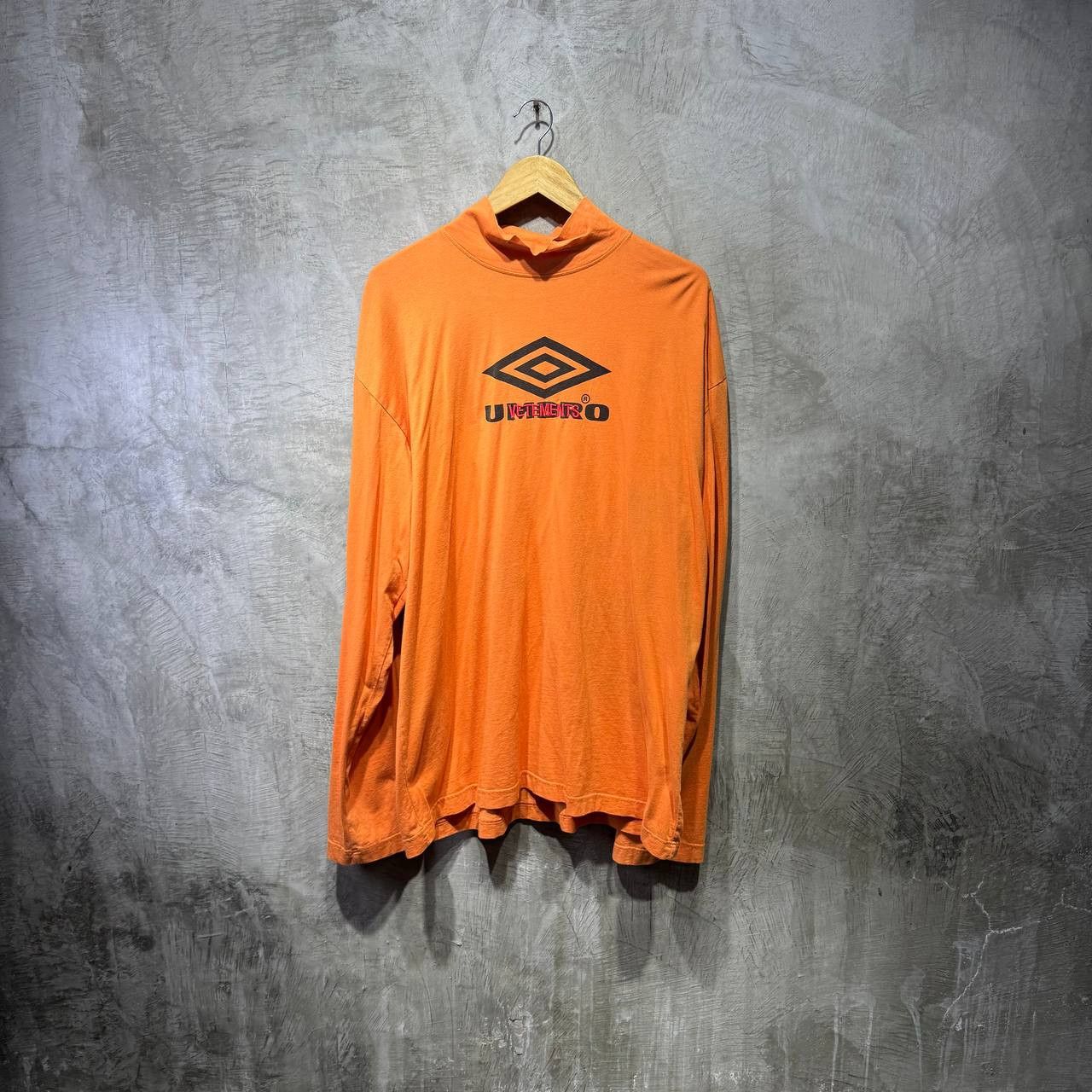 Vetements Vetements X Umbro long sleeves shirt Size US XL / EU 56 / 4 - 1 Thumbnail