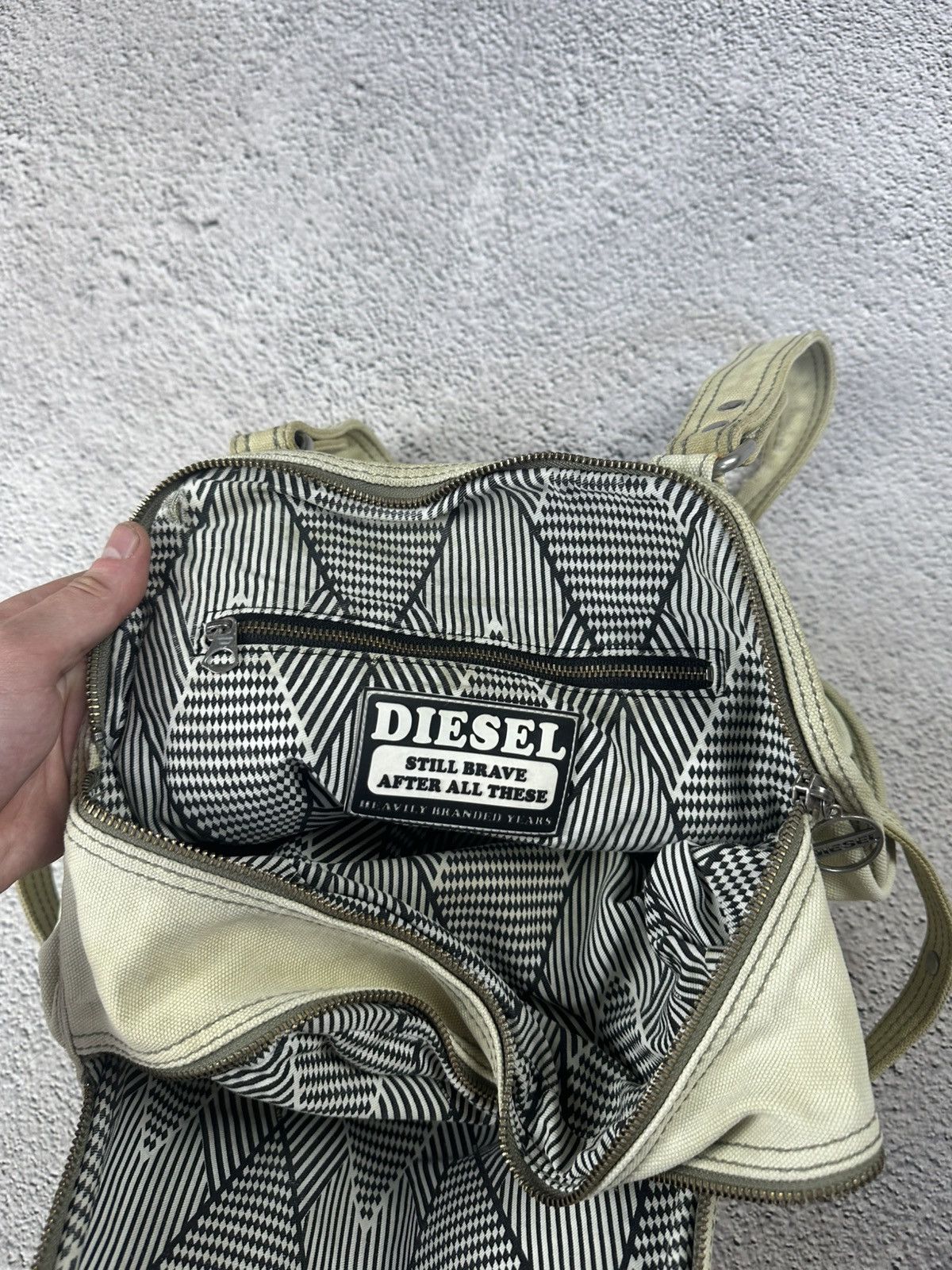 Diesel Diesel Round Canvas Tote “Still Brave” Y2K Bag Faded Japan Size ONE SIZE - 21 Thumbnail