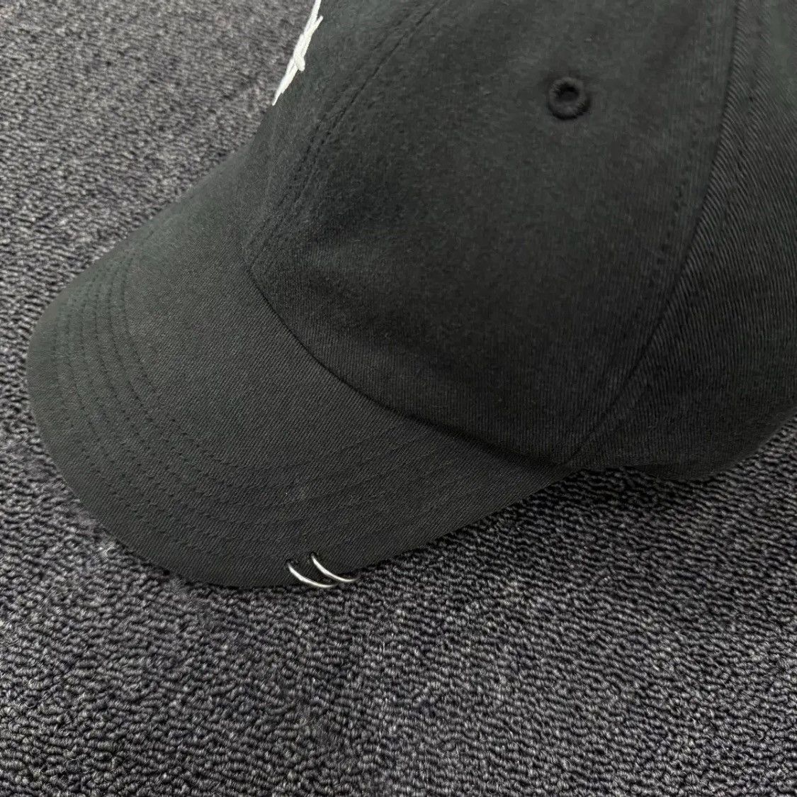 Vetements Vetements Anarchy Piercing Cap Size ONE SIZE - 7 Thumbnail