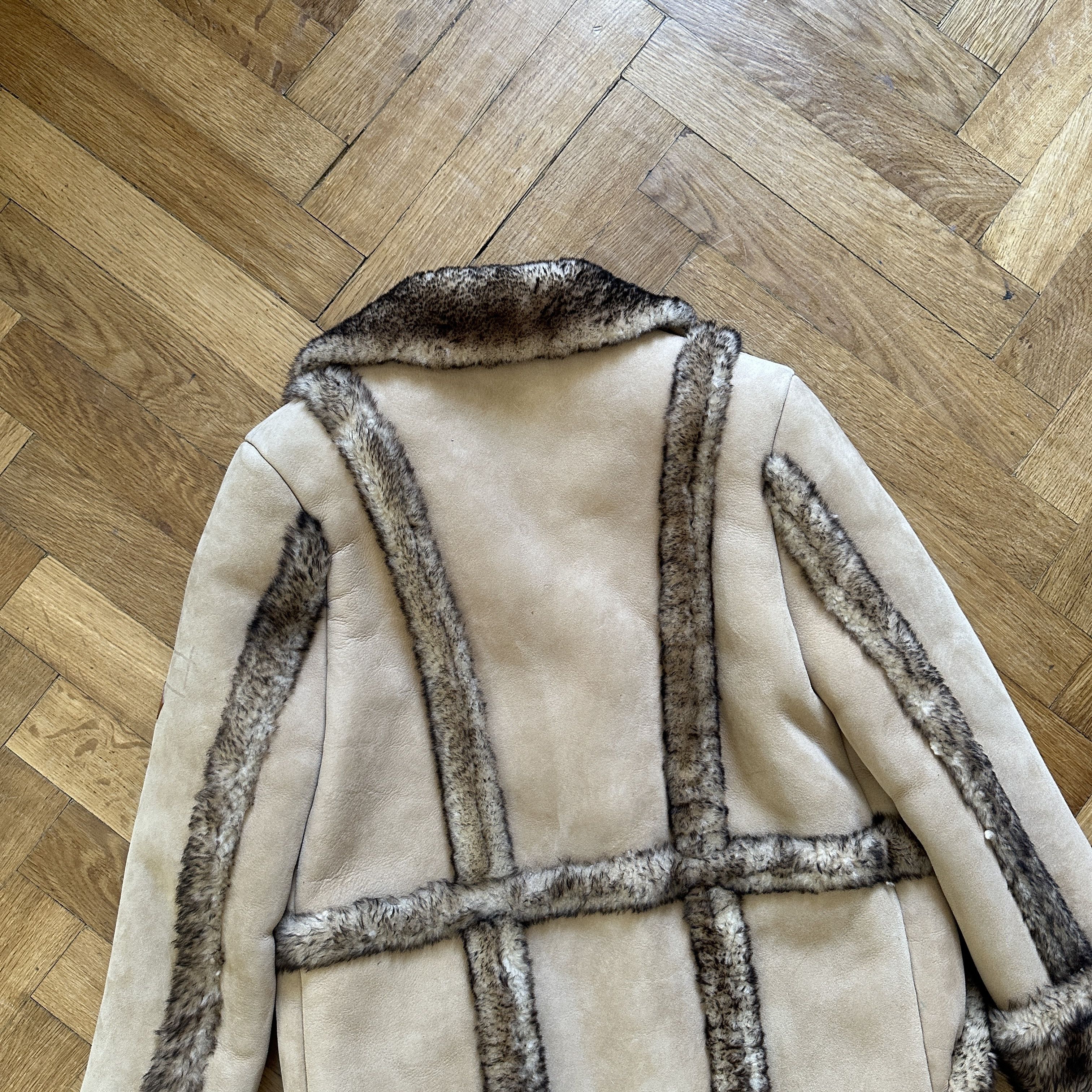 Louis Vuitton 1 of 1 Prototype Shearling Fur Coat Size XS / US 0-2 / IT 36-38 - 8 Thumbnail